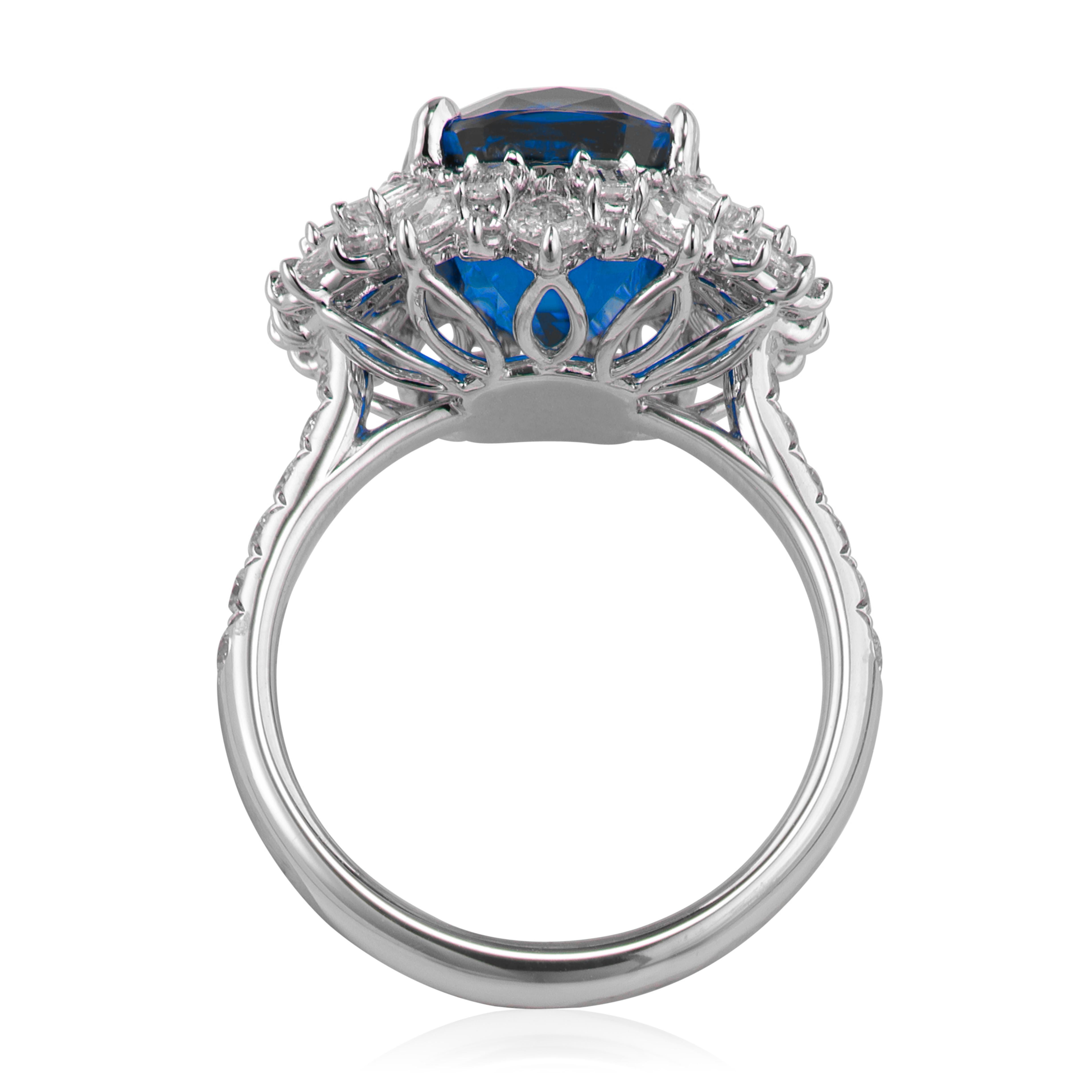 GRS-zertifiziert 8 Karat. Platinring VIVID Blauer unbehandelter Saphir Diamant (Kissenschliff) im Angebot