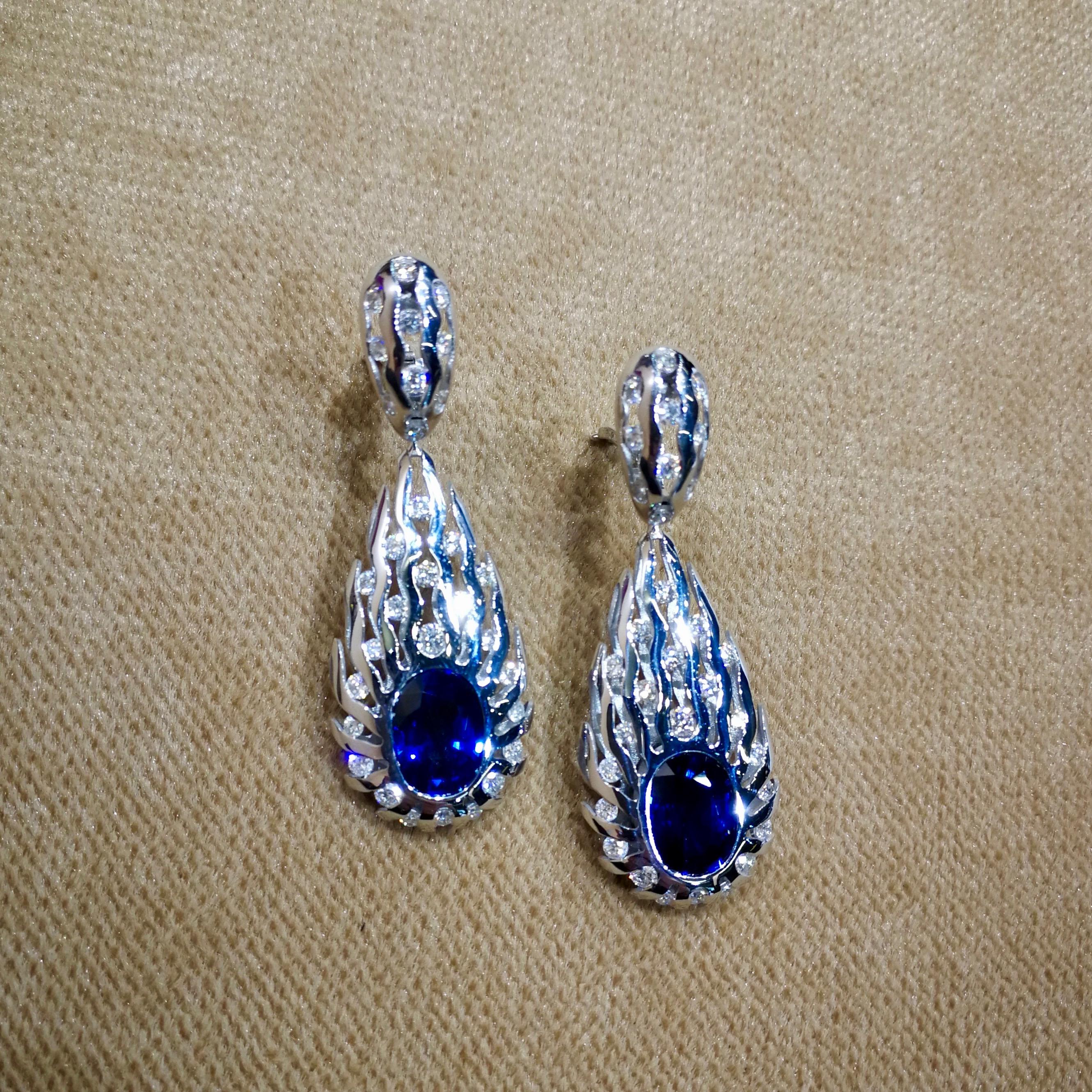 GRS Certified 8.03 Carat Blue Sapphire Diamonds 18 Karat White Gold Earrings In New Condition For Sale In Bangkok, TH