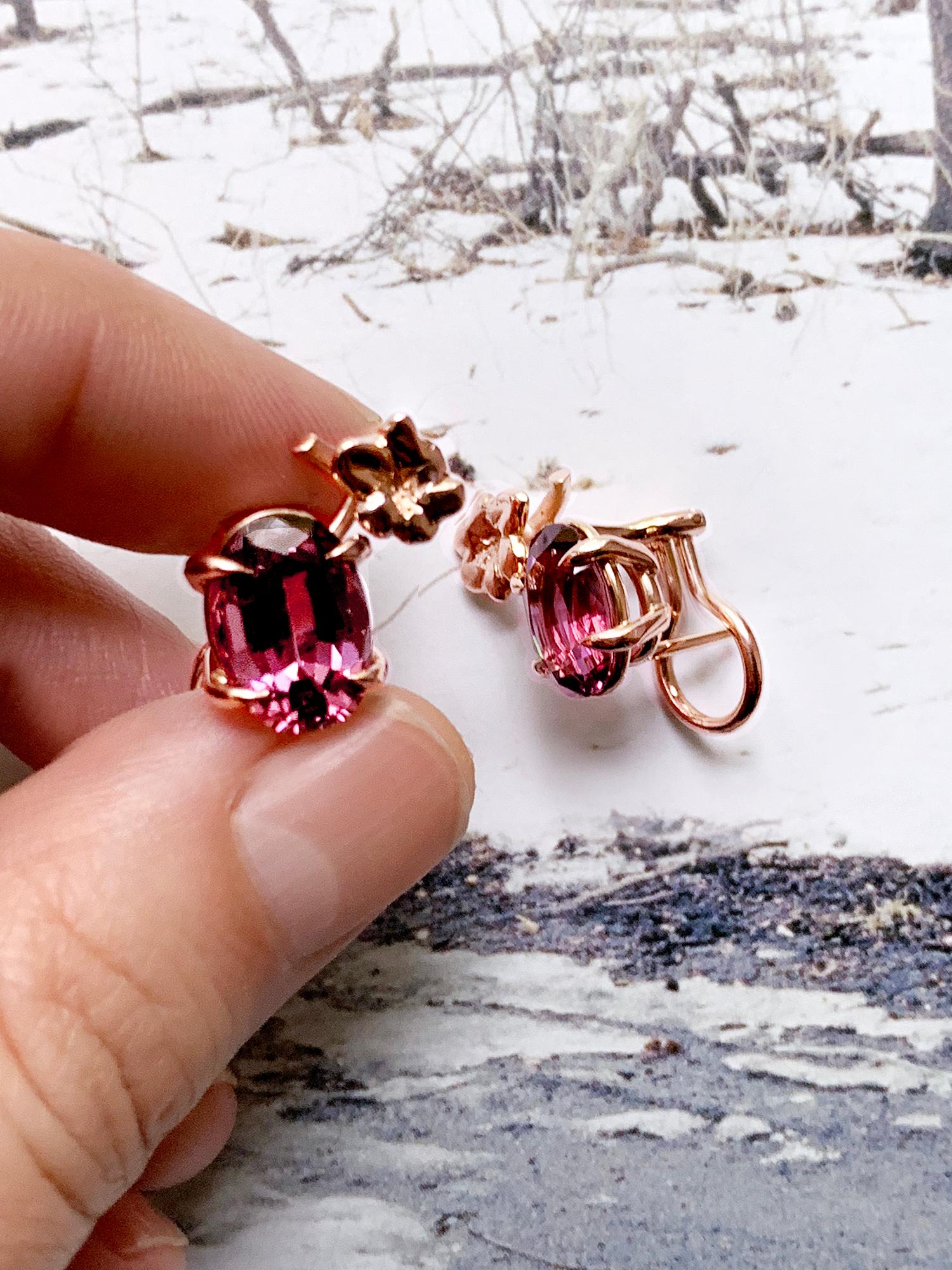 Pendientes Florales de Espinelas de Ocho Quilates en Oro Rosa de Dieciocho Kilates en venta 2