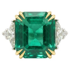 GRS Certified 8.69 Carat Colombian Emerald with Trillion Diamond Accents