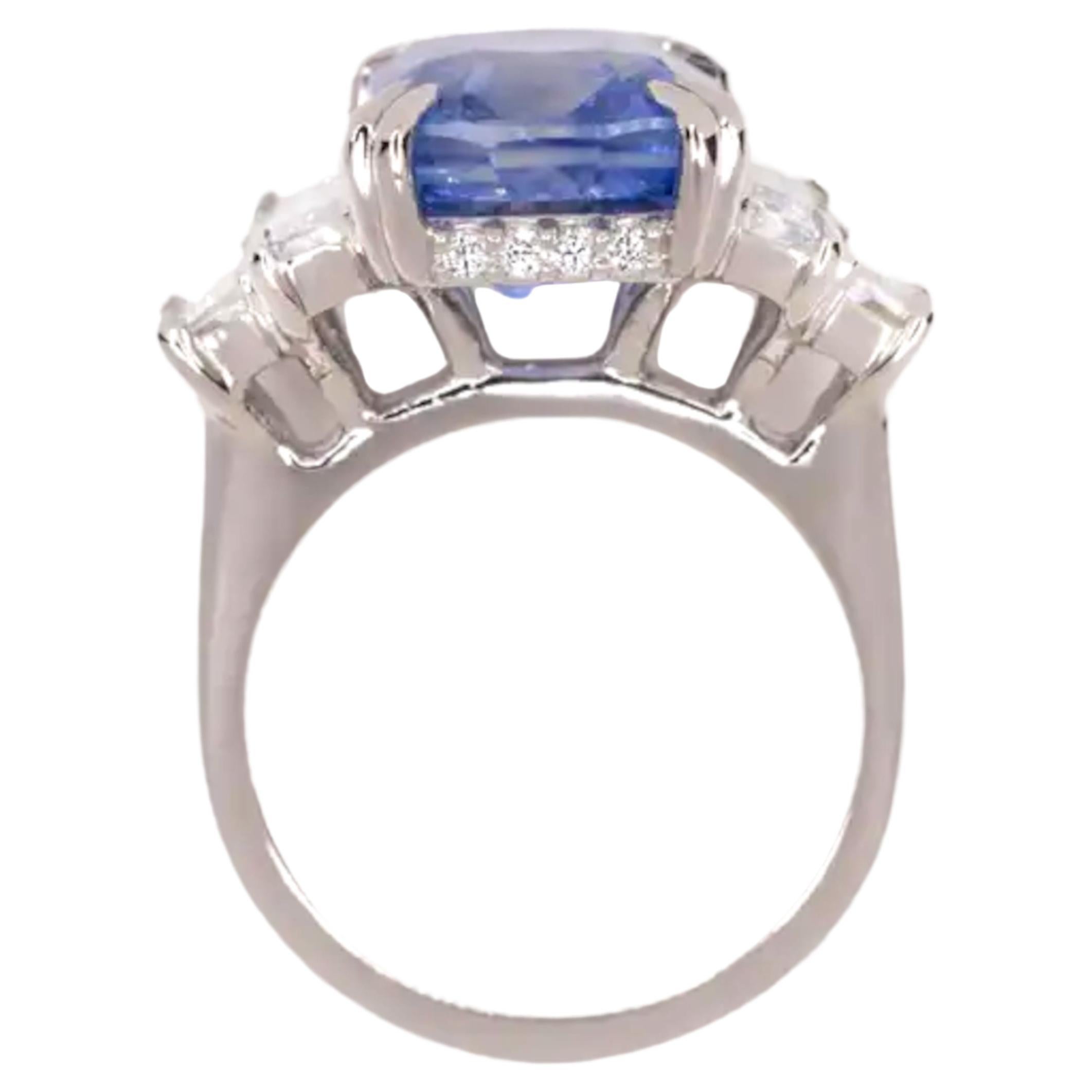 Contemporary GRS Certified 9 Carat Blue Sapphire Ceylon Sapphire Diamond Platinum Ring For Sale