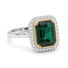 GRS Certified 9 Carat Emerald Ring Made-to-Order