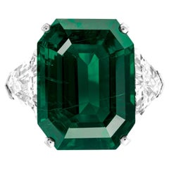 GRS Certified 9 Carat Green Emerald Insignificant OIL Diamond Ring