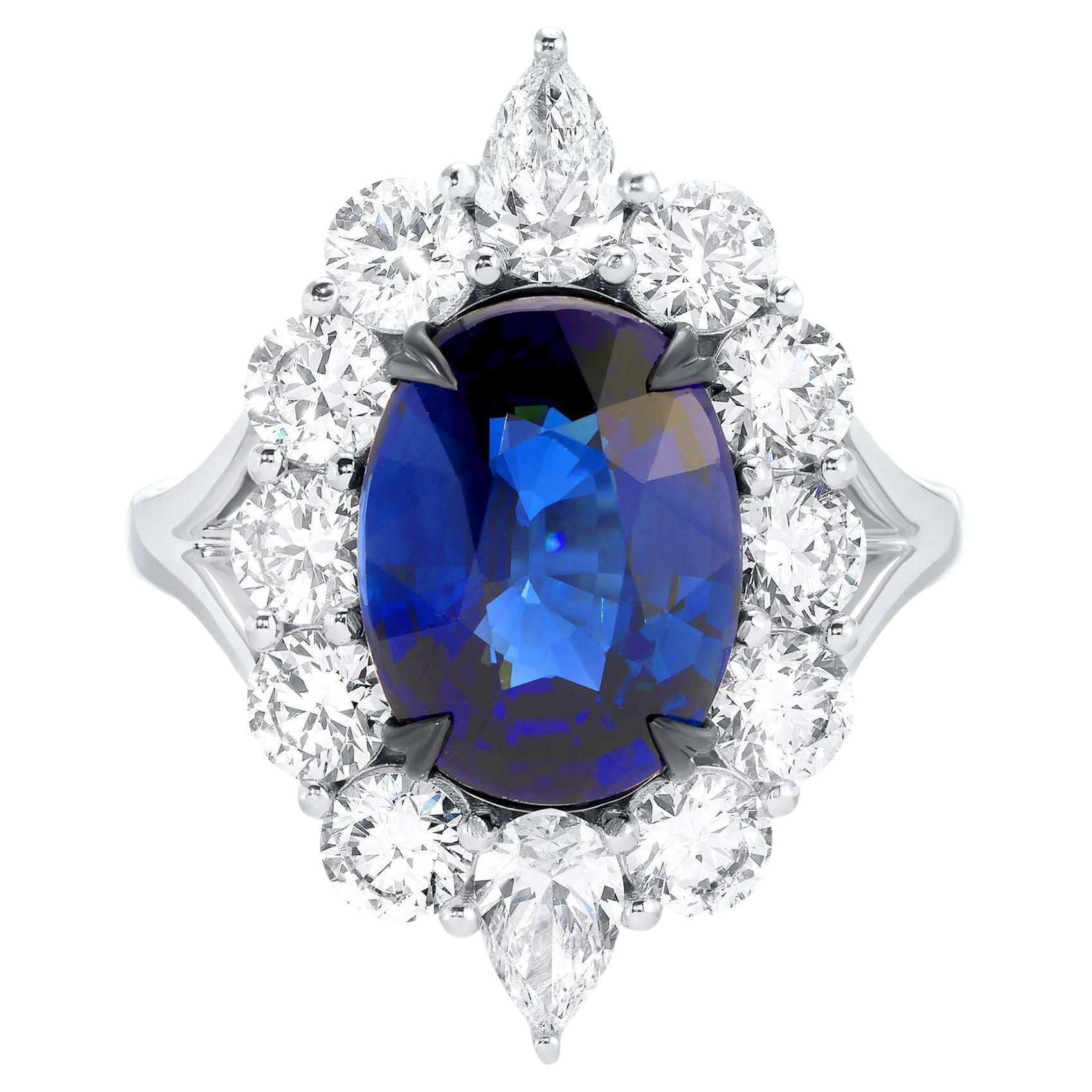 Bague en or blanc 18 carats avec saphir bleu certifié GRS et diamants 7,61 carats en vente