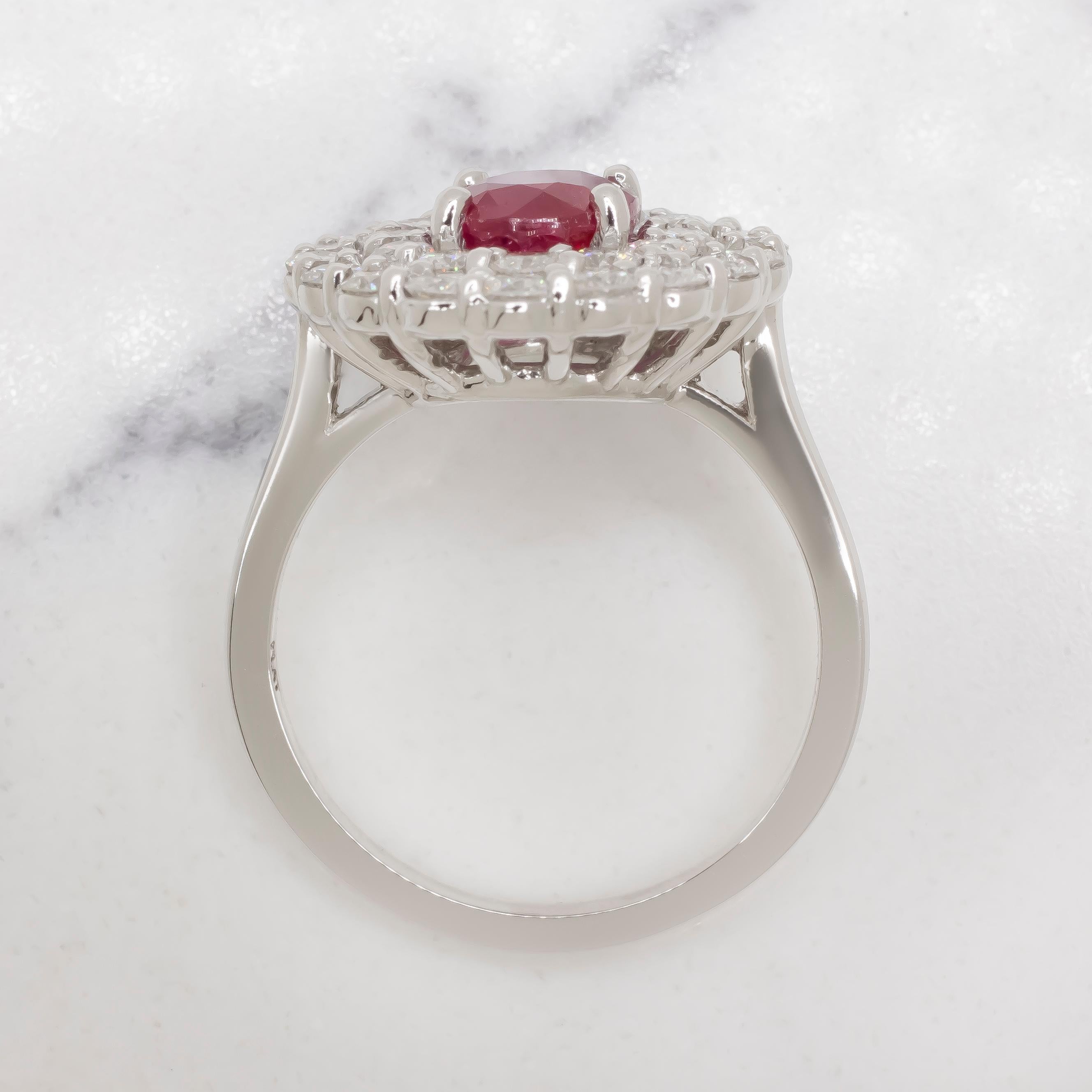 GRS Certified BURMA NO HEAT Ruby Diamond Halo Solitaire Platinum Ring In New Condition For Sale In Rome, IT
