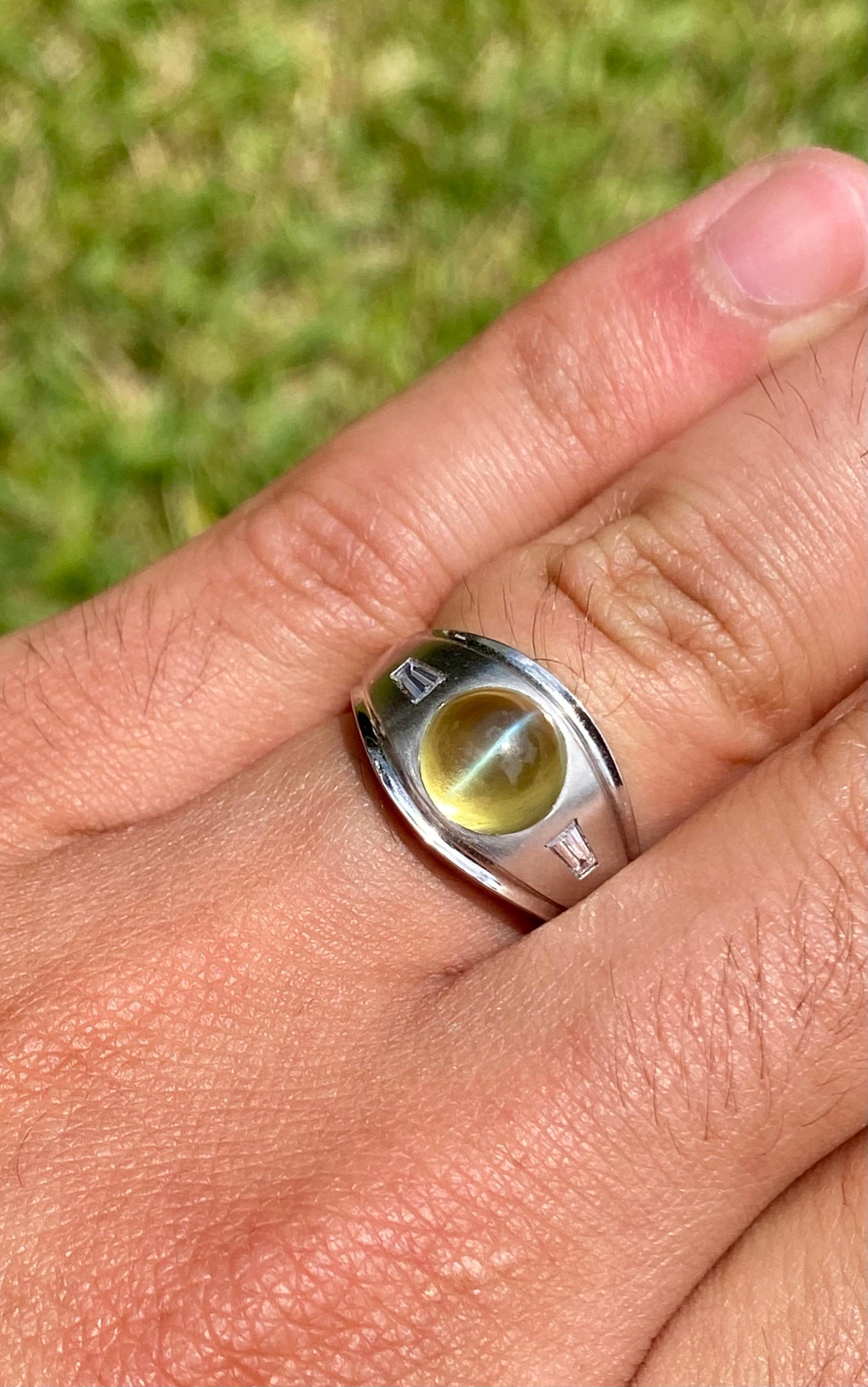 GRS Certified Chrysoberyl Cats Eye Mens Ring 14k White Gold Setting In Excellent Condition For Sale In Miami, FL