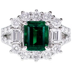 Bague classique colombienne Muzo vert vif en émeraude certifiée GRS de 1,99 carat