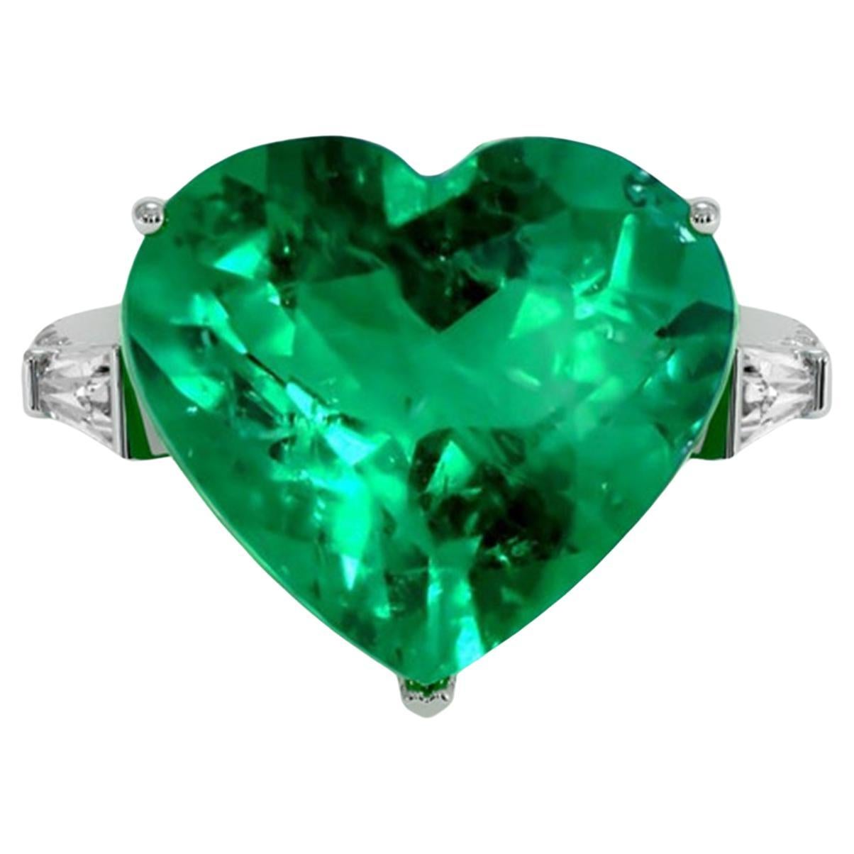 GRS Certified INSIGNIFICANT OIL 4 Carat Heart Shape Emerald Diamond Ring For Sale