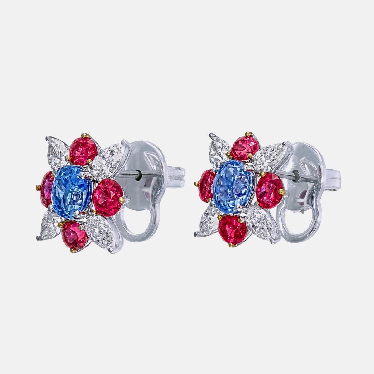 Taglio ovale Orecchini con zaffiro blu del Kashmir, rubino della Birmania e diamanti, certificati GRS, in WG 18k in vendita