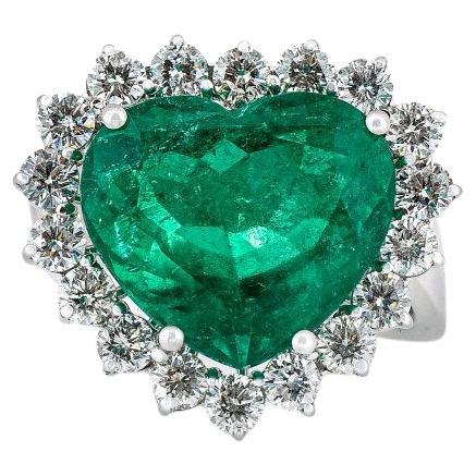 Moderne GRS Certified MINOR OIL Colombian Vivid Green Heart Cut Ring (Bague de coupe en forme de coeur) en vente