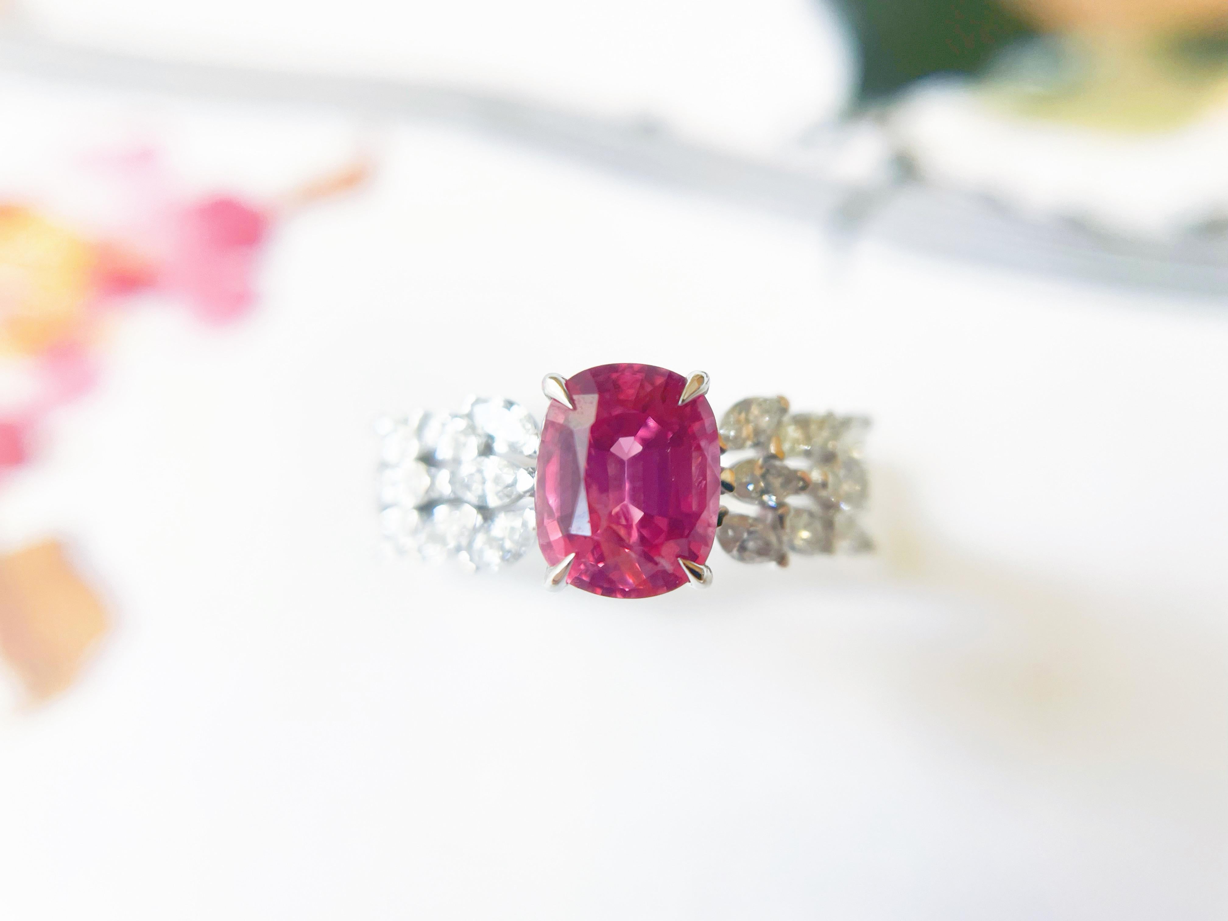 GRS Certified Natural Mahenge Spinel Diamond Ring in 18K White Gold For Sale 7