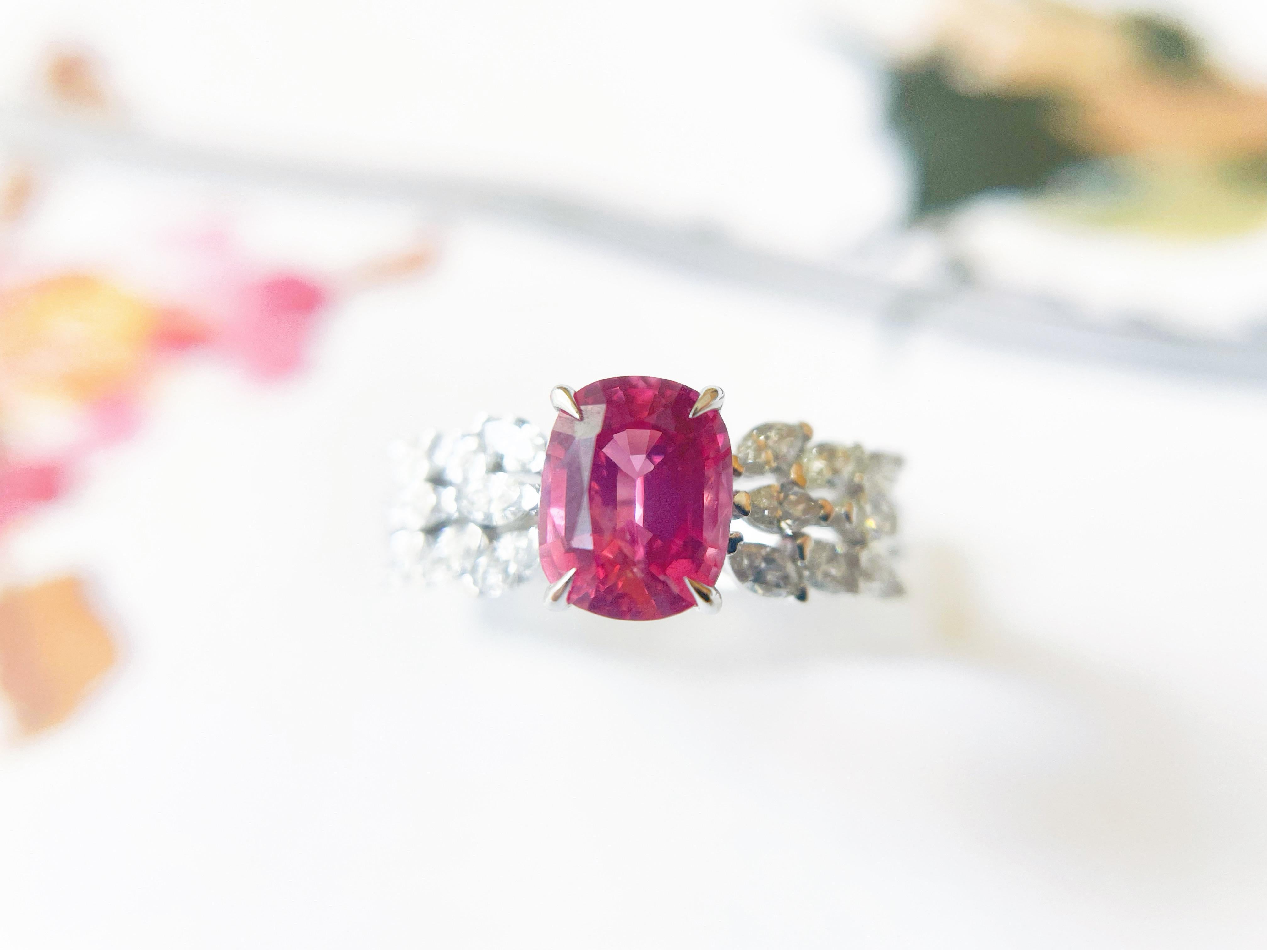 GRS Certified Natural Mahenge Spinel Diamond Ring in 18K White Gold For Sale 11