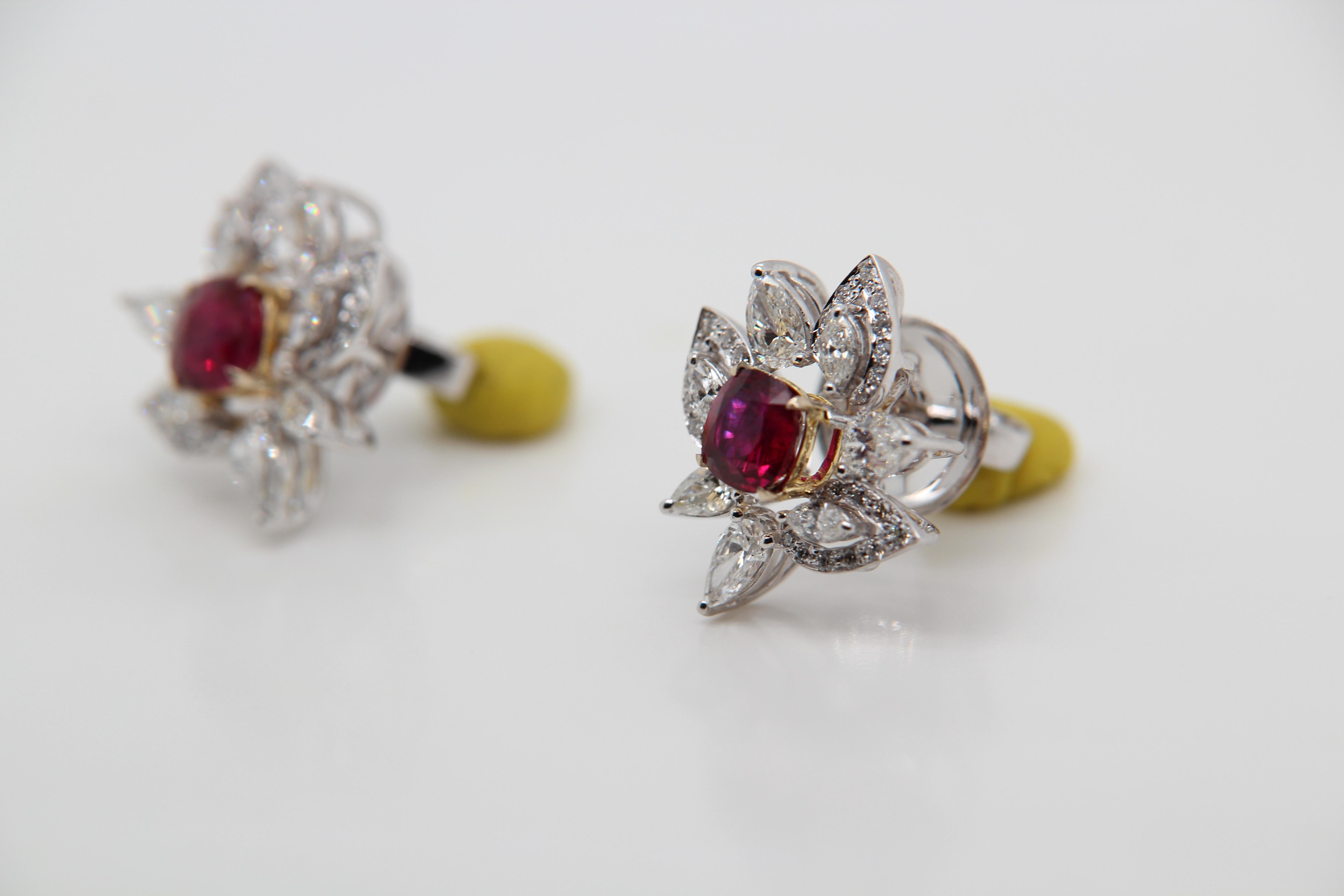 GRS Certified Pigeon Blood 2.23 Burmese No Heat Ruby and Diamond Earring In New Condition In Bangkok, TH
