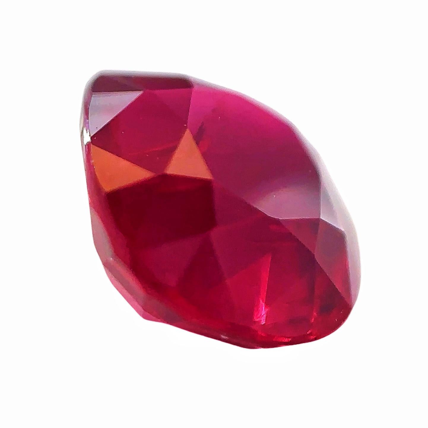 GRS Certified Pigeon Blood 3.02 Carat Natural Unheated Mozambique Ruby In New Condition For Sale In London, GB