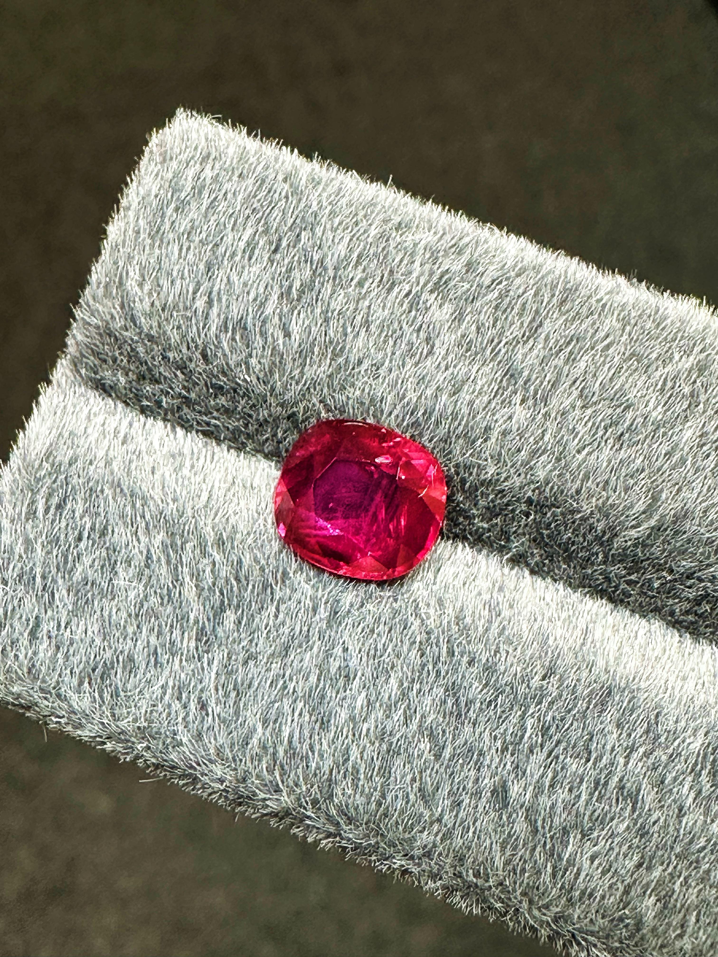 Women's or Men's GRS Certified Pigeon Blood 3.02 Carat Natural Unheated Mozambique Ruby For Sale