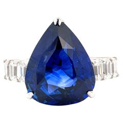 Bague certifiée GRS 11,65 carats, saphir bleu vif en forme de poire et diamant émeraude