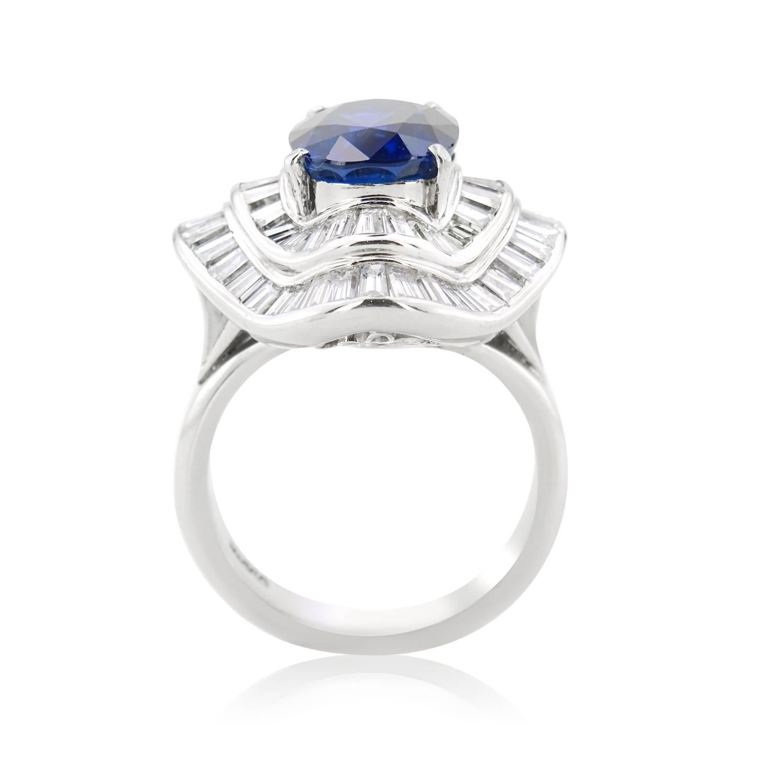 Modern GRS Certified Vivid Blue Royal Sapphire 7.21 ct and 3.20 ct diamond Ring For Sale