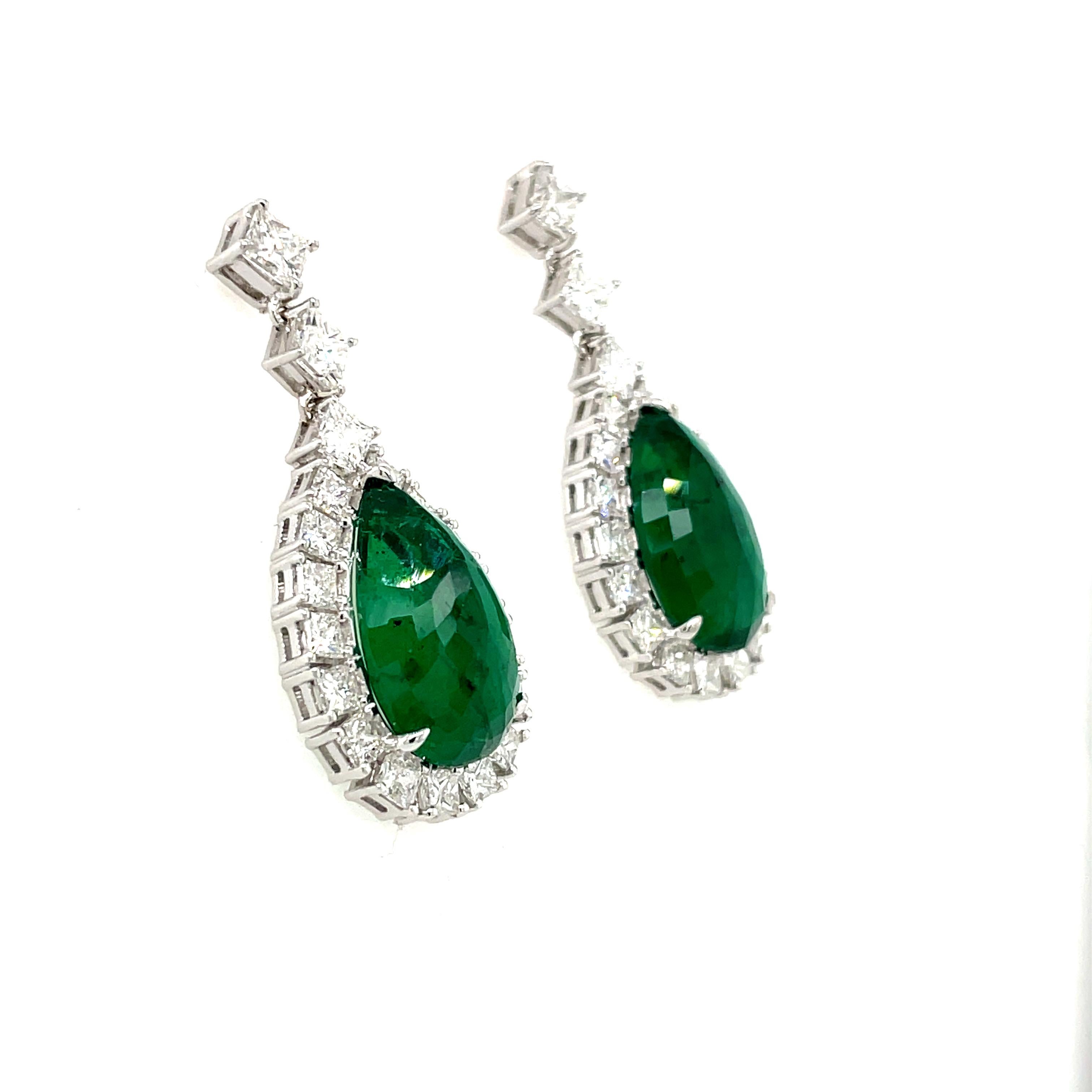 Contemporary GRS Certified Zambian Pear-Shaped Emerald Cts 10.85 Princess-Cut Diamond Earring For Sale
