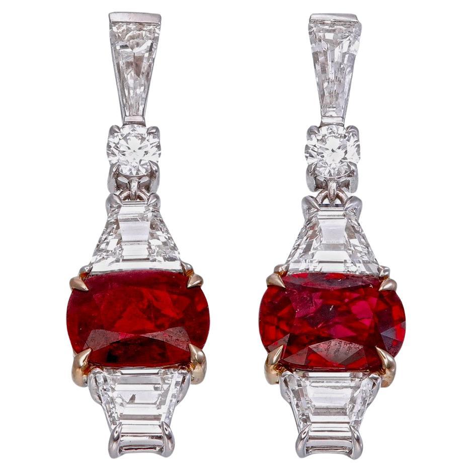 Boucles d
oreilles certifiées GRS 2.37 carats de rubis et diamants de sang de pigeon de Birmanie en 18k WG