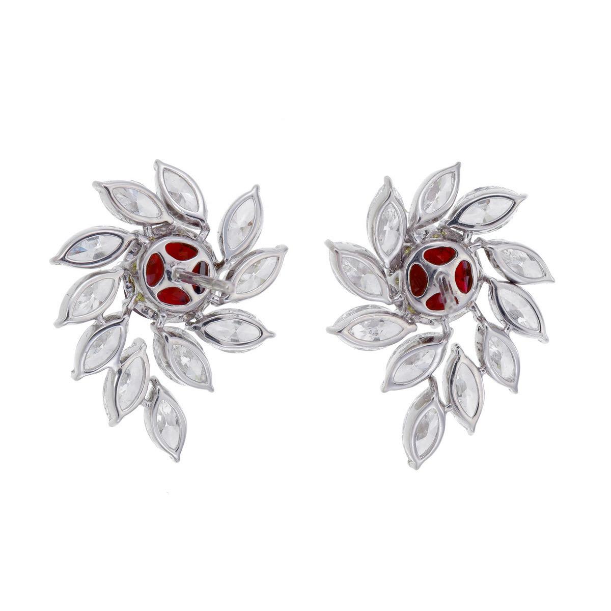Modernista Orecchini con diamanti e sangue di piccione di Birmania certificati GRS da 4,06 carati in WG 18K in vendita