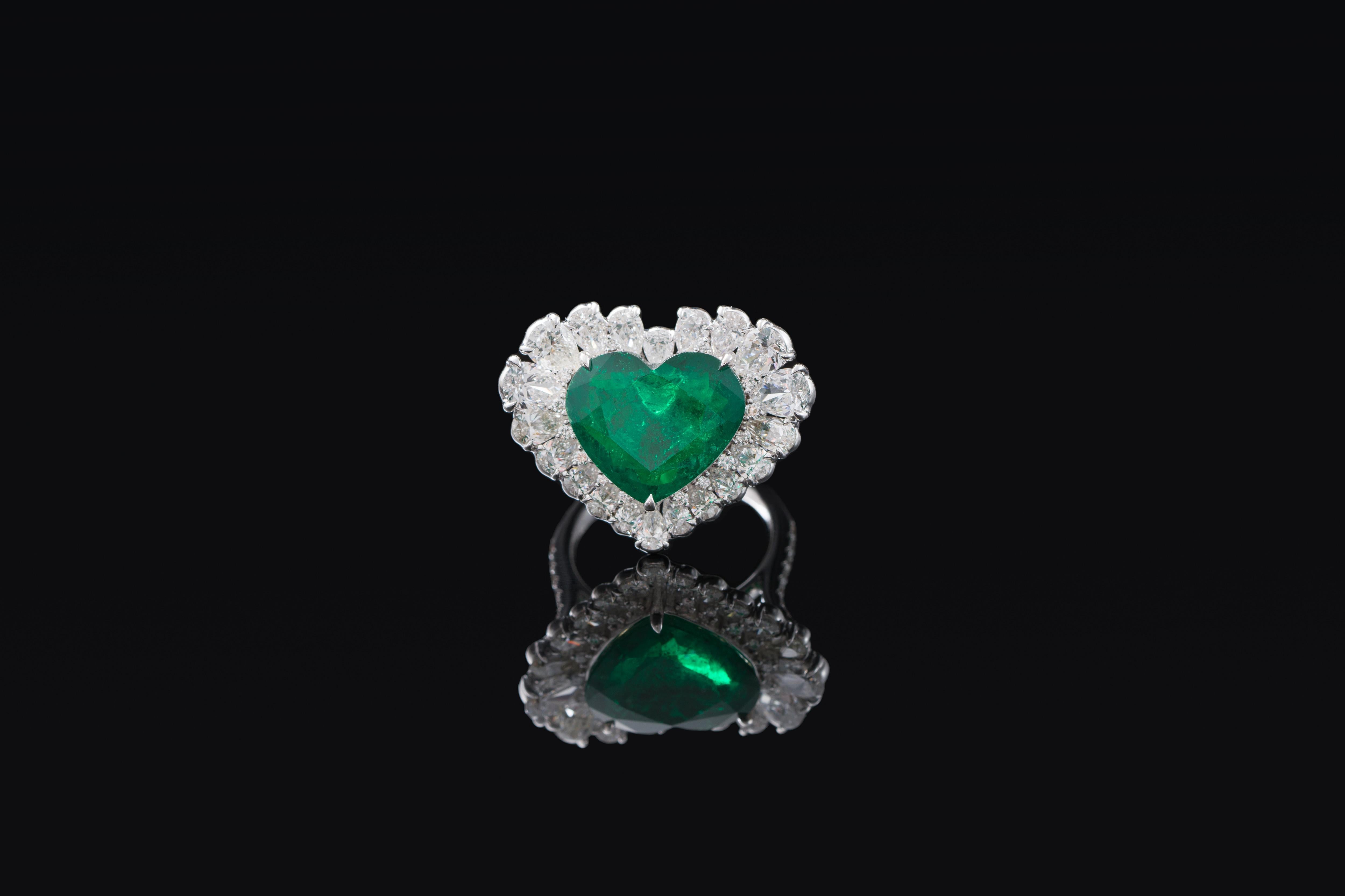Modern GRS Certified Colombia Emerald Heart 7.06ct Ring, Muzo Green For Sale