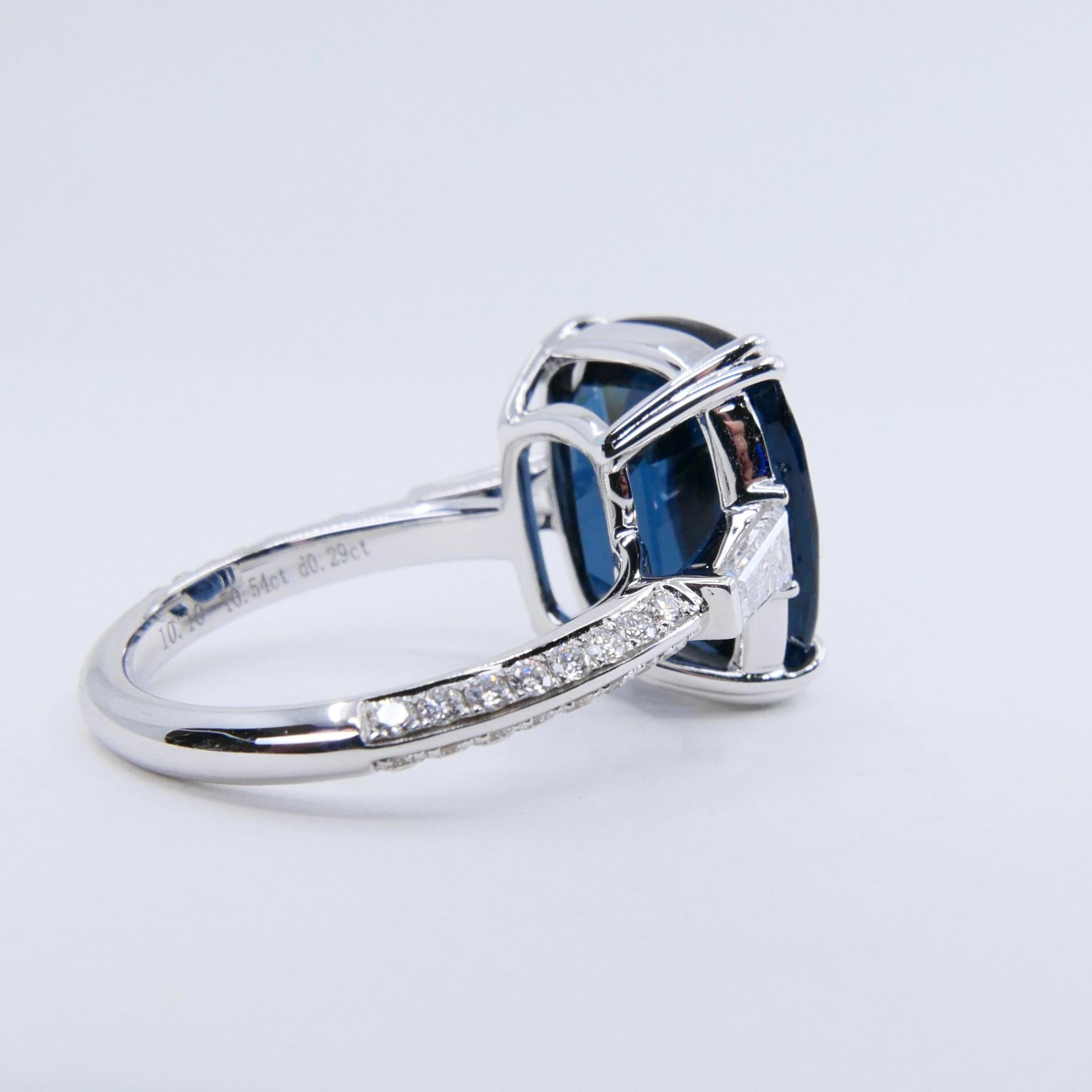Women's Important Certified 10.10 Carat Cobalt Spinel Diamond Cocktail Ring. Exquisite.