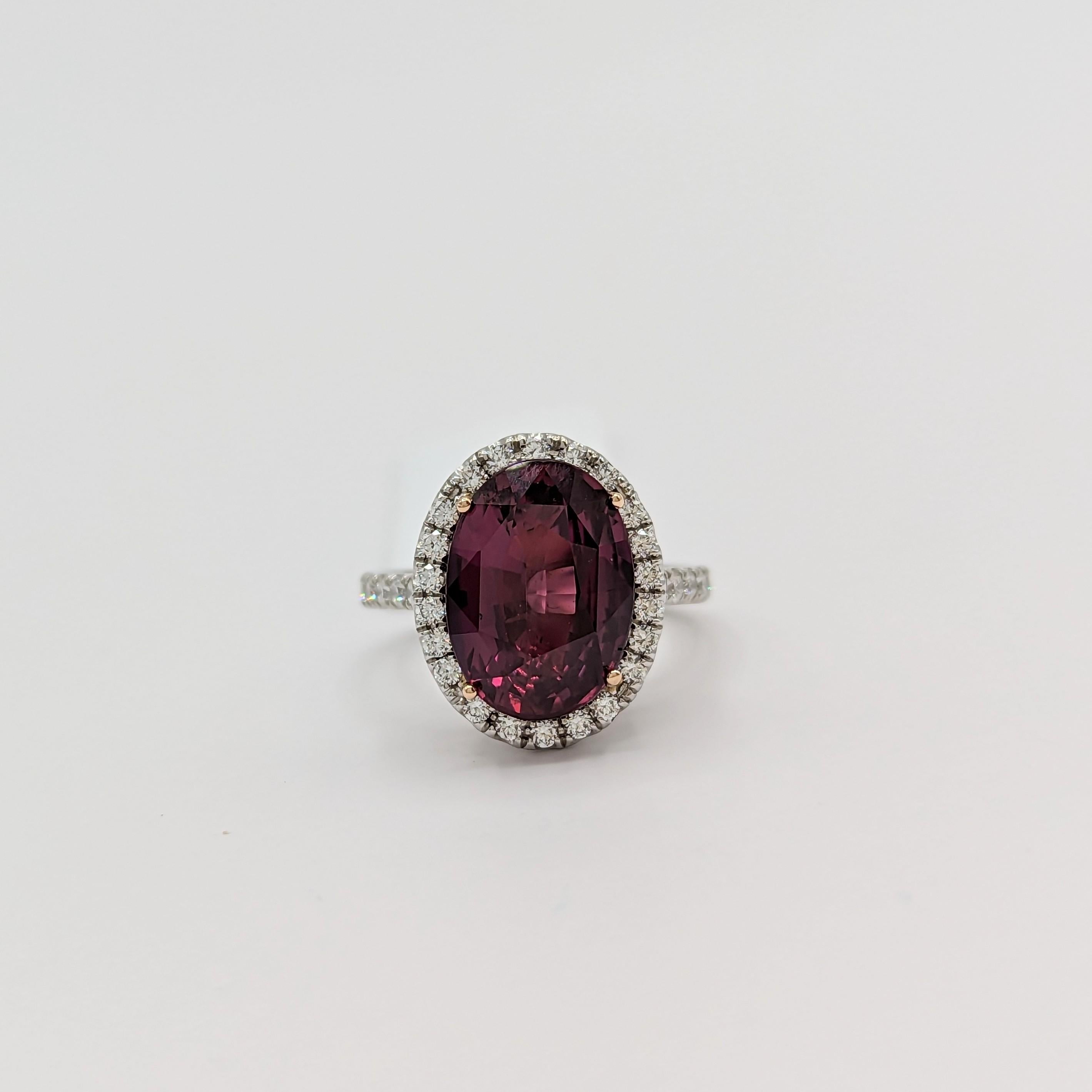 GRS Madagascar Purplish Red Ruby and Diamond Cocktail Ring in Platinum and 18k For Sale 2
