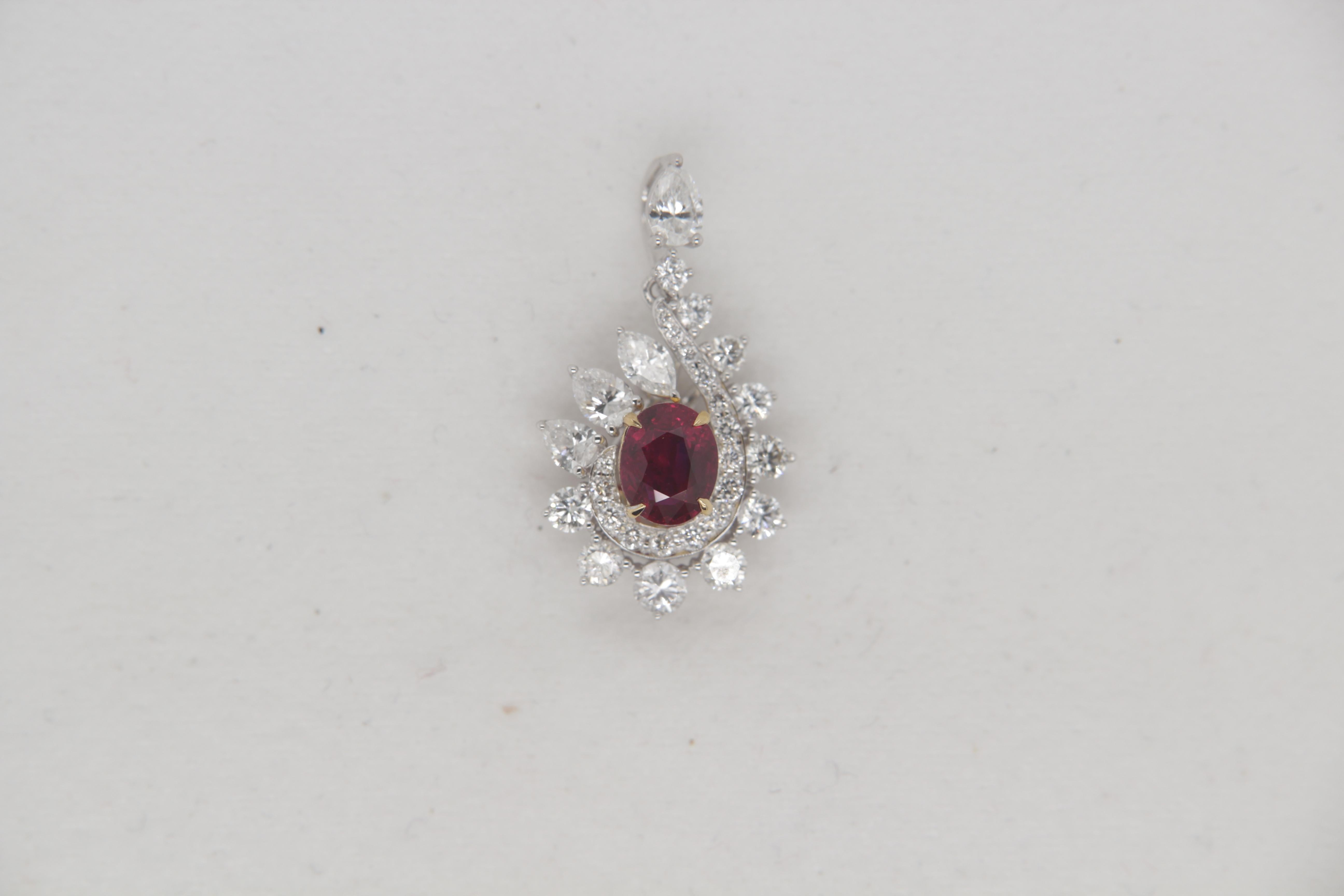 GRS Pigeon Blood 0.74 Carat Burmese No Heat Ruby and Diamond Pendant 18k Gold In New Condition In Bangkok, TH