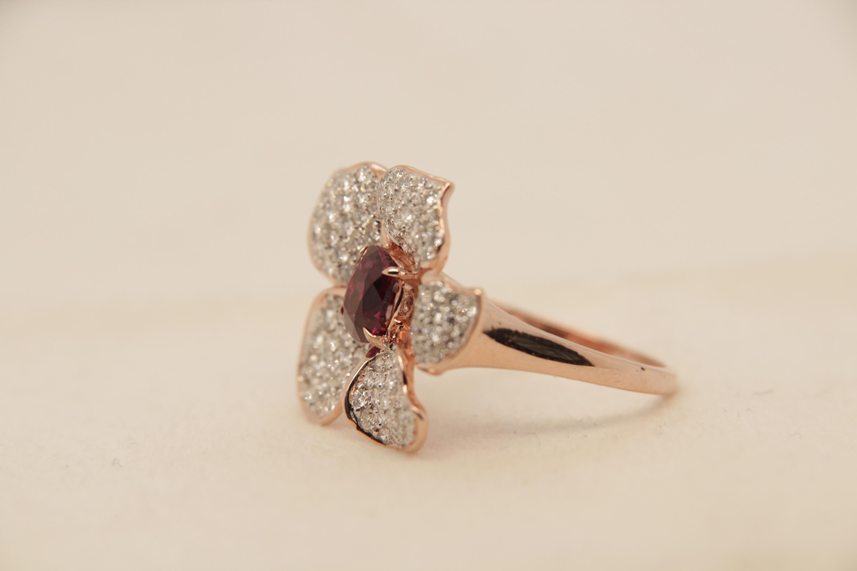 Women's or Men's GRS Pigeon Blood 1.13 Carat Burmese No Heat Ruby and Diamond Ring 18 Karat Gold