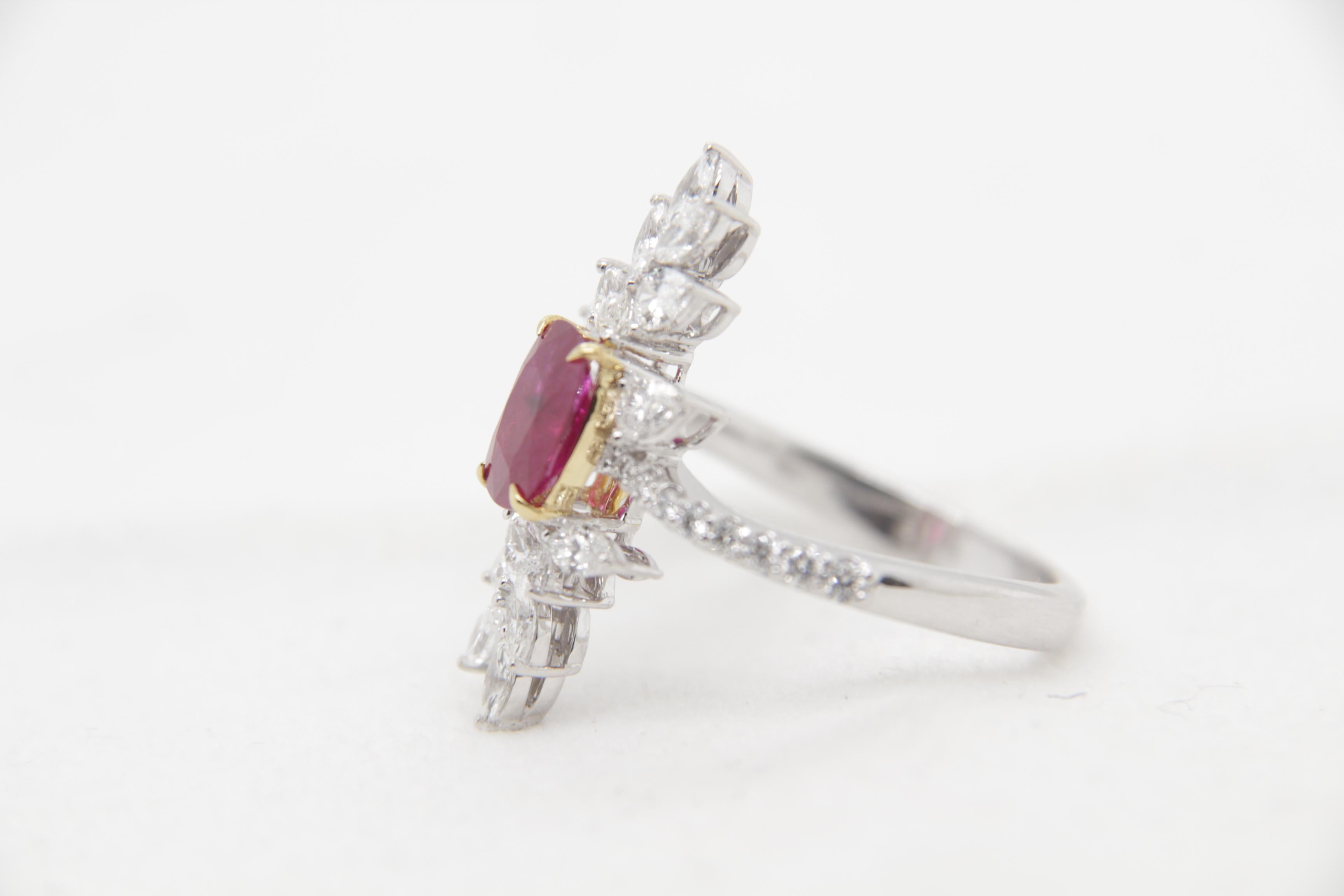 GRS Pigeon Blood 1.13 Carat Burmese No Heat Ruby and Diamond Ring in 18k Gold In New Condition For Sale In Bangkok, TH