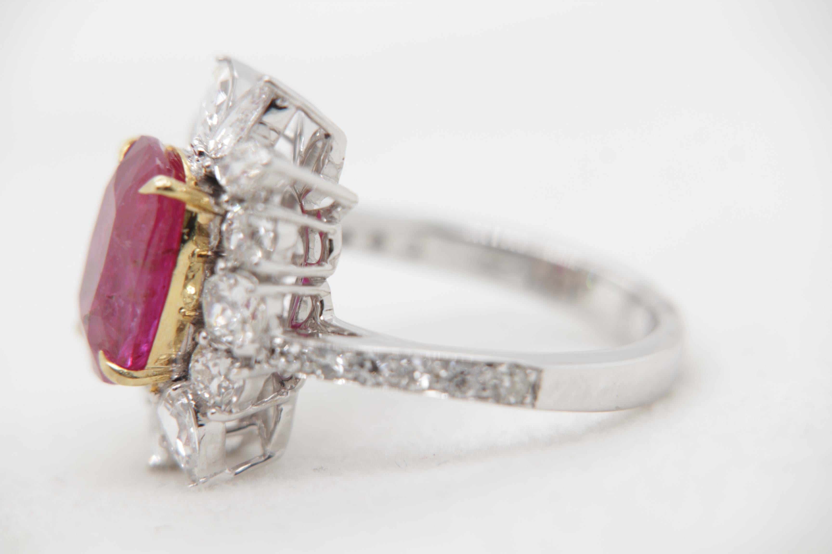 Women's or Men's GRS Red 3.61 Carat Ruby No Heat and Diamond Ring in 18 Karat Gold For Sale