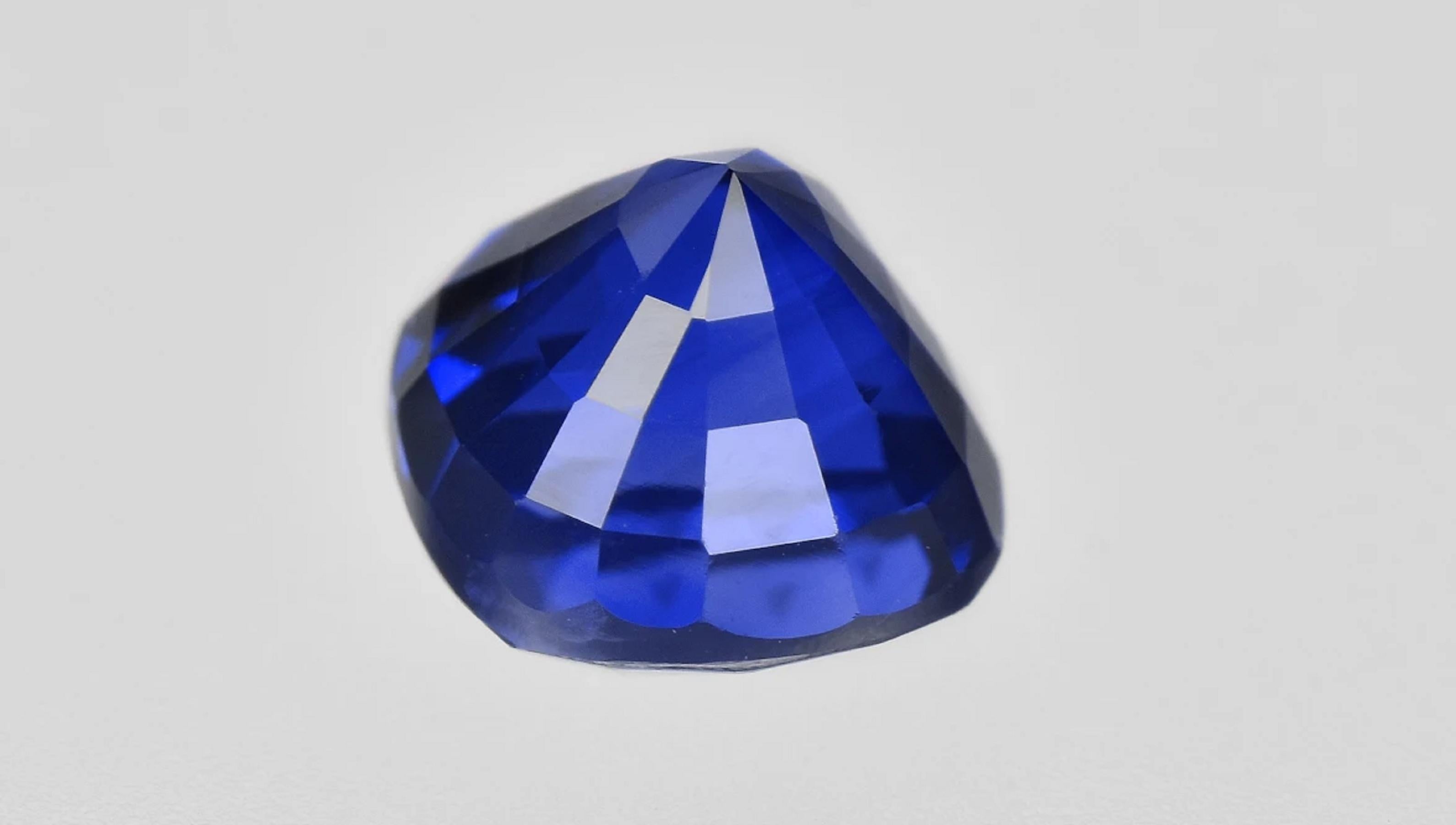 GRS Switzerland 3.50 Carats Vivid Royal Blue Sapphire Pear Cut Cocktail Ring In New Condition In Rome, IT
