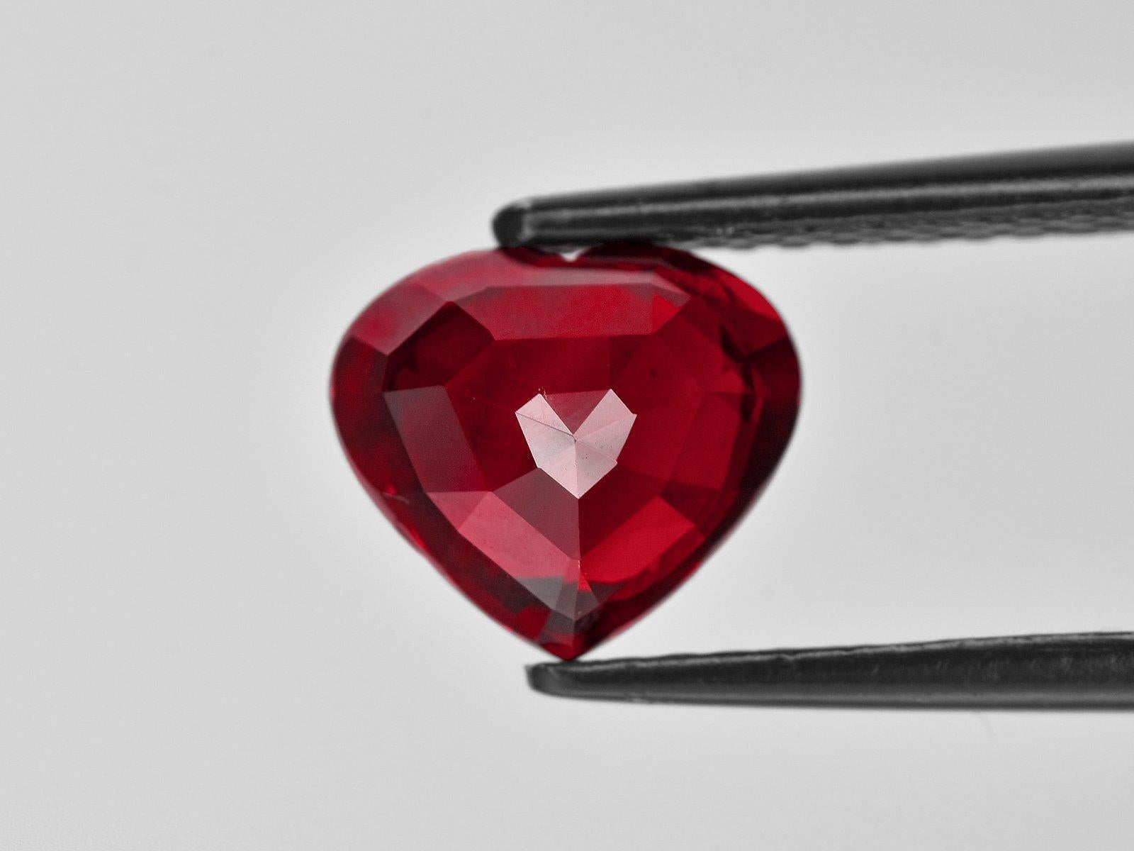 Heart Cut FLAWLESS GRS Switzerland 4 Carat Heart-Cut Pigeon Blood Ruby Diamond Ring