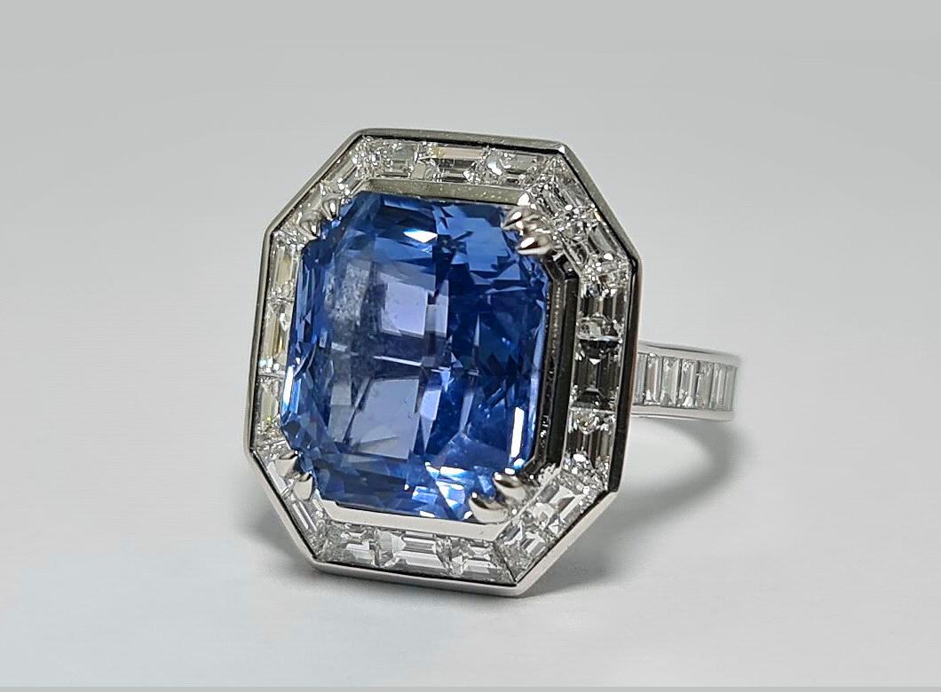 Art Deco GRS Unheated Ceylon 11.20 CT Blue Sapphire Diamond Baguette Platinum 950 Ring For Sale