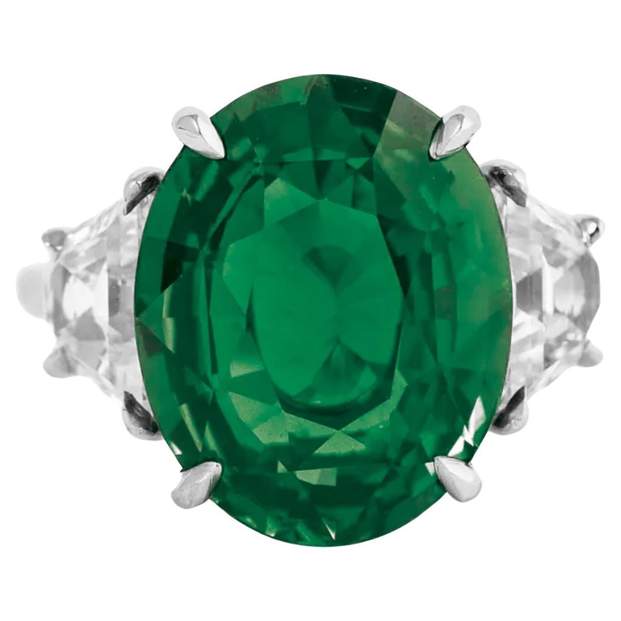Contemporaneo Anello in platino con diamante verde smeraldo da 5,57 carati certificato GRSC in vendita