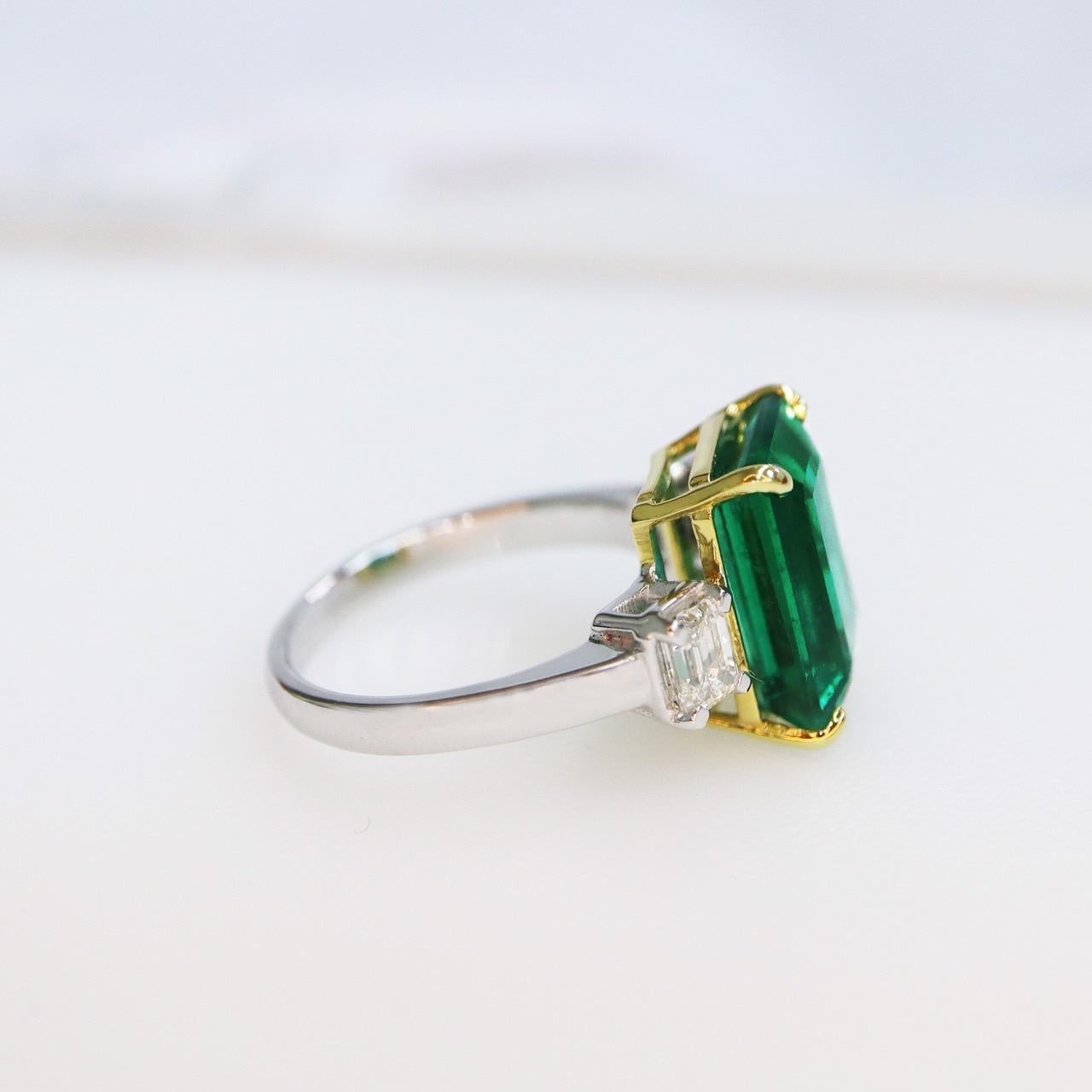 GRS&GIA 18K I IF 6.35 Carat Emerald&Diamond Antique Art Deco Engagement Ring For Sale 3