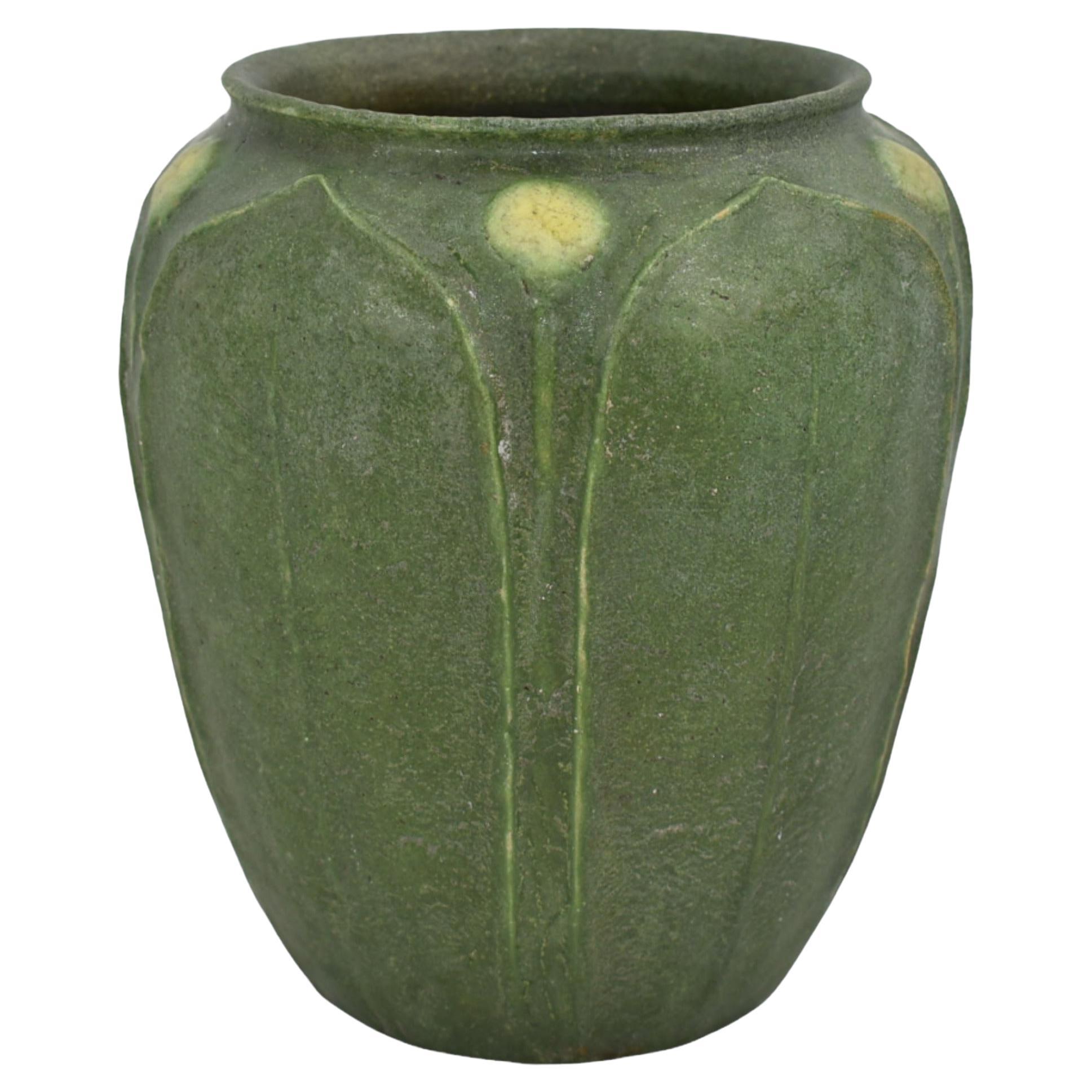 Grueby 1918 Arts and Crafts Pottery Matte Green Yellow Buds Two Color Vase For Sale