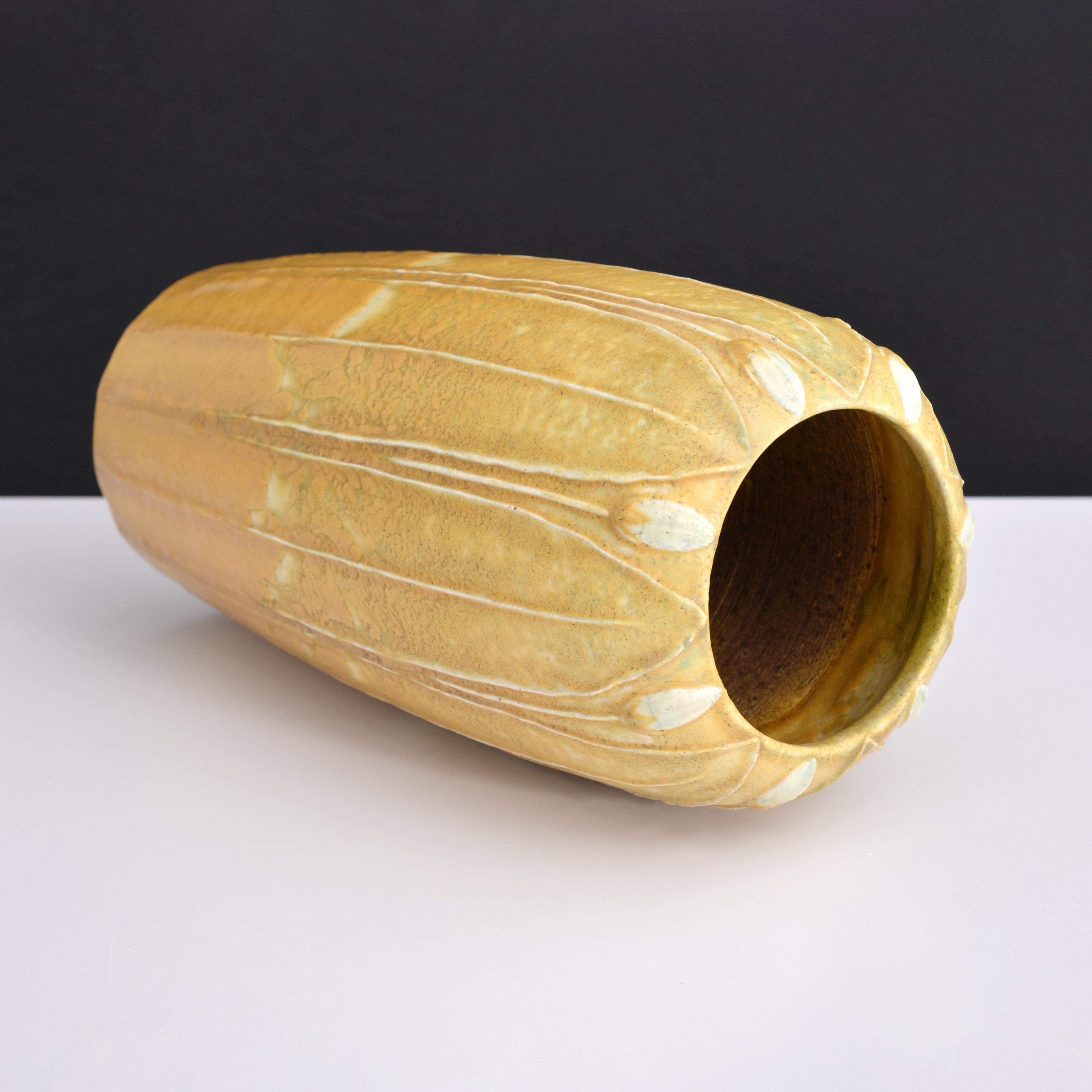 Cotto Vaso bicolore di Grueby Pottery in vendita