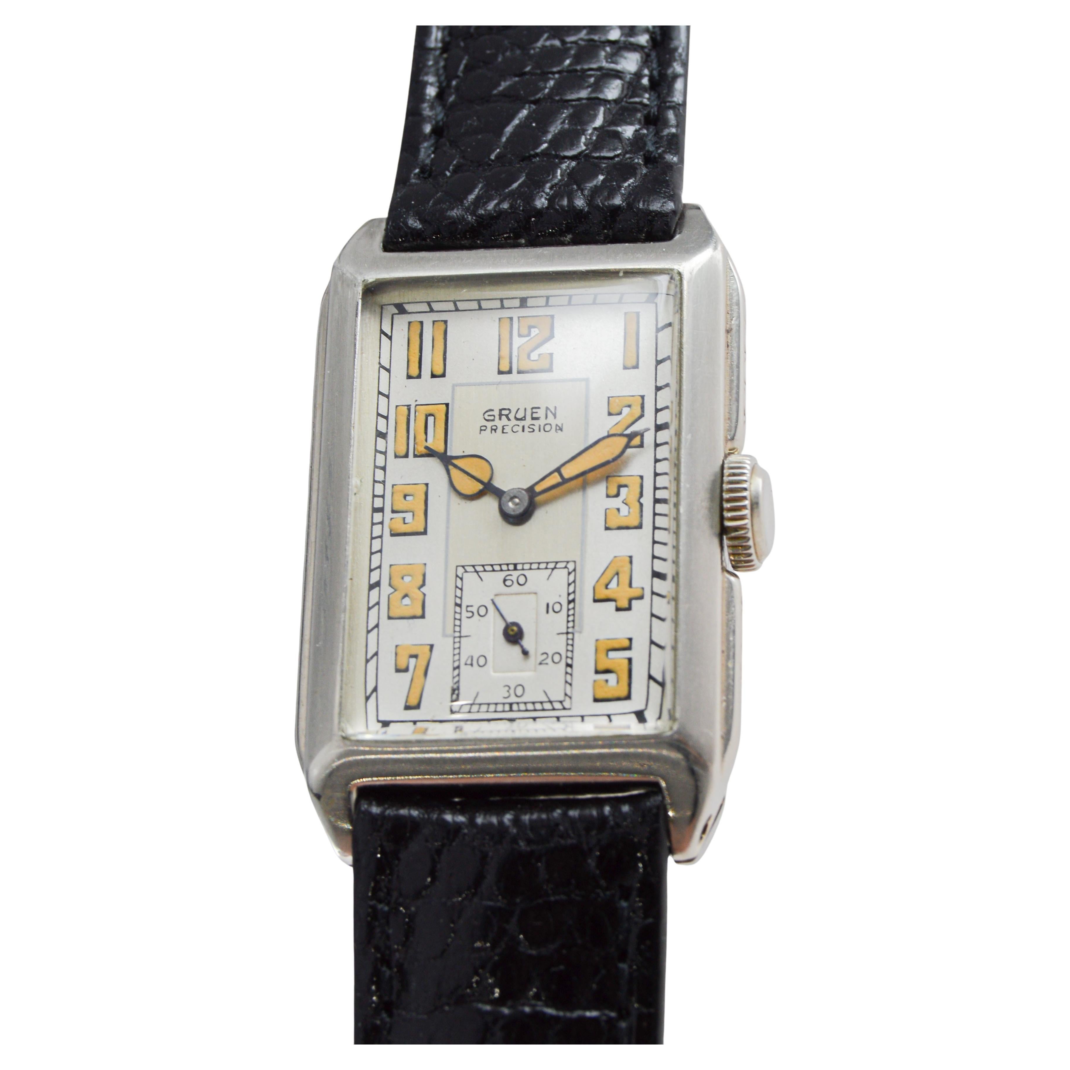 Orologio Art Deco di Gruen in oro massiccio 14k con quadrante originale di fabbrica, circa 1931 in vendita 1