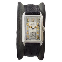 Orologio Art Deco di Gruen in oro massiccio 14k con quadrante originale di fabbrica, circa 1931