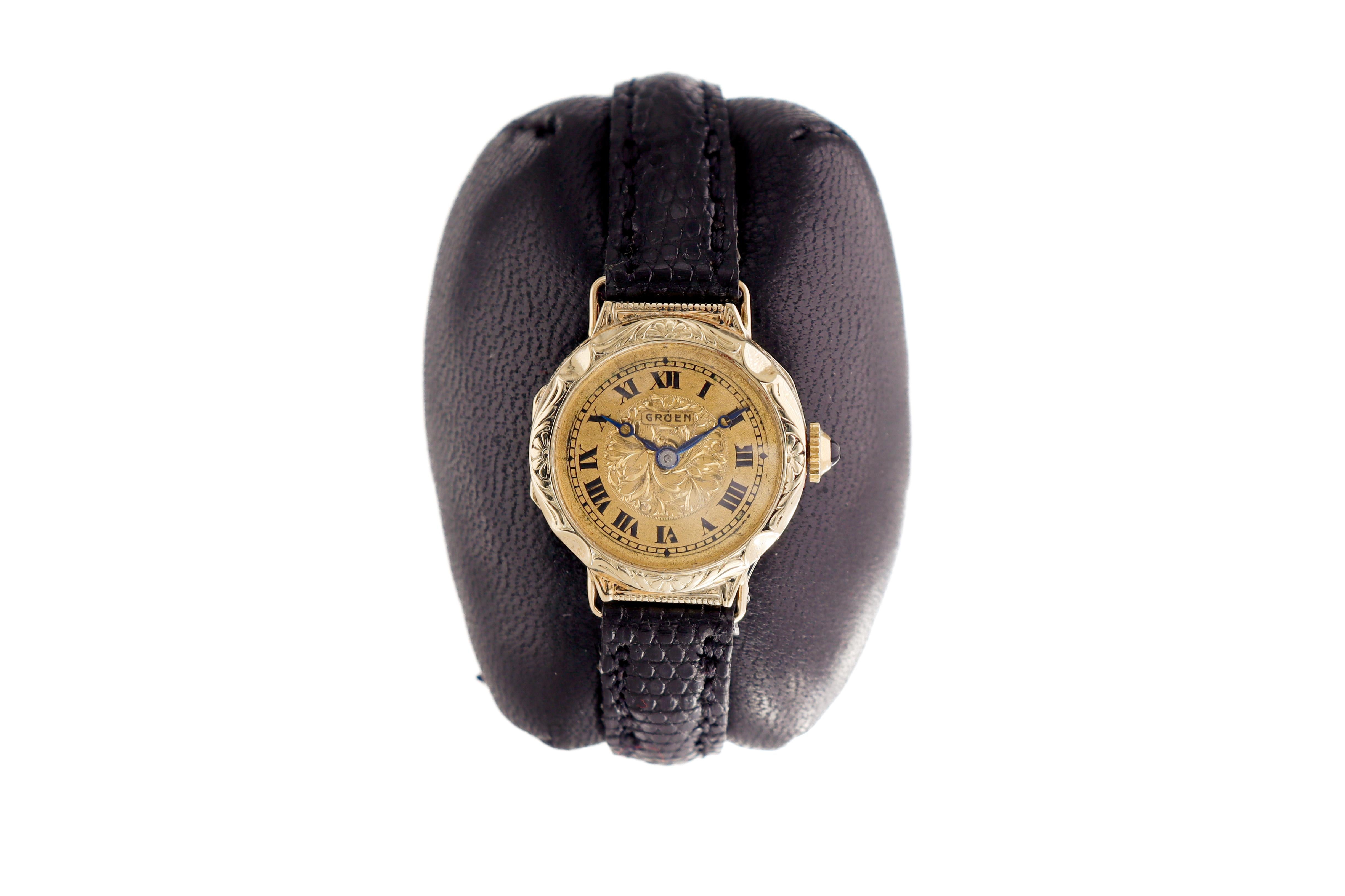 Gruen 14kt massives Gold Art Deco Hand gravierte Uhr mit vergoldetem Original-Zifferblatt 1920 (Art déco) im Angebot