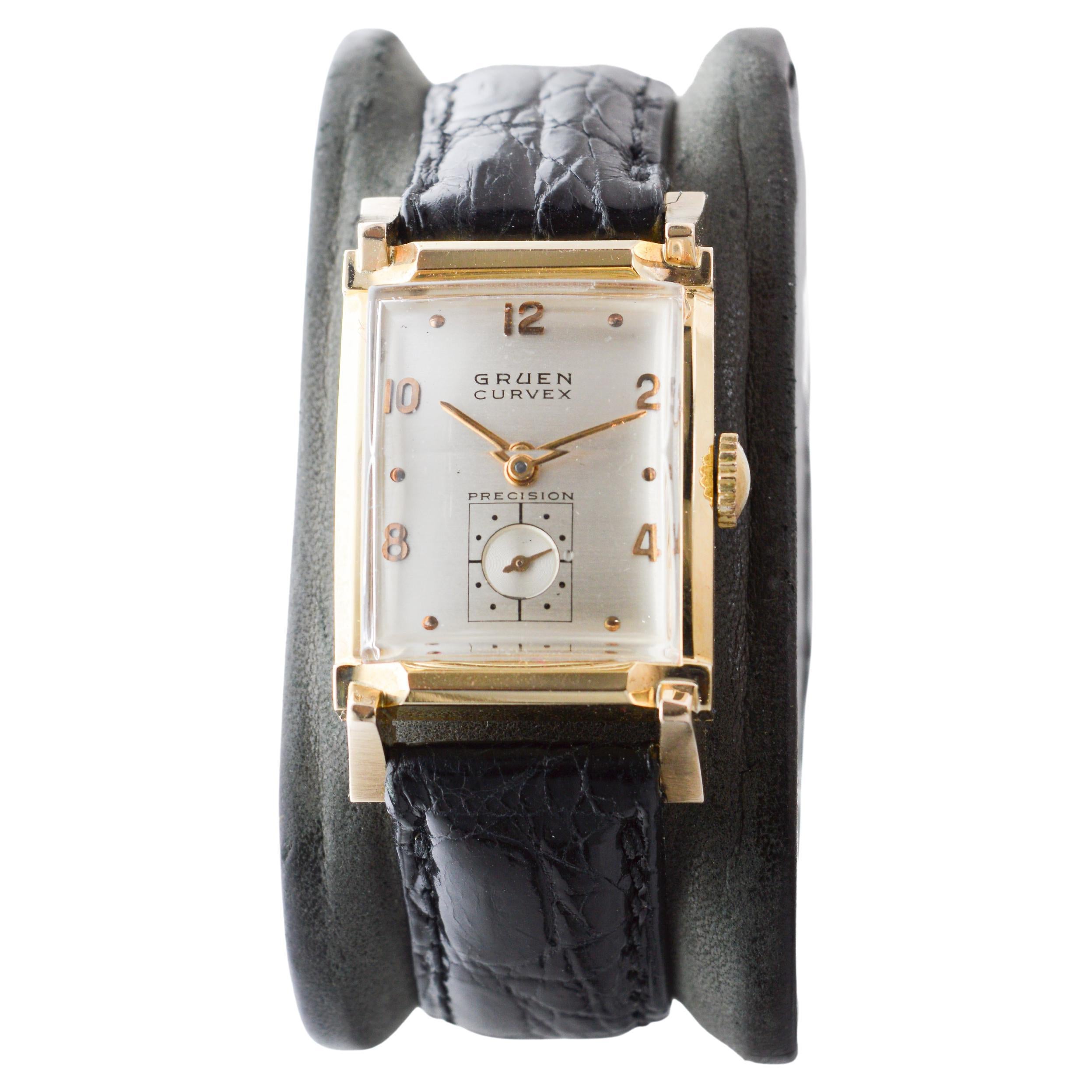 Gruen Orologio Art Deco in oro massiccio 14Kt con scatola originale circa 1940 in vendita 2