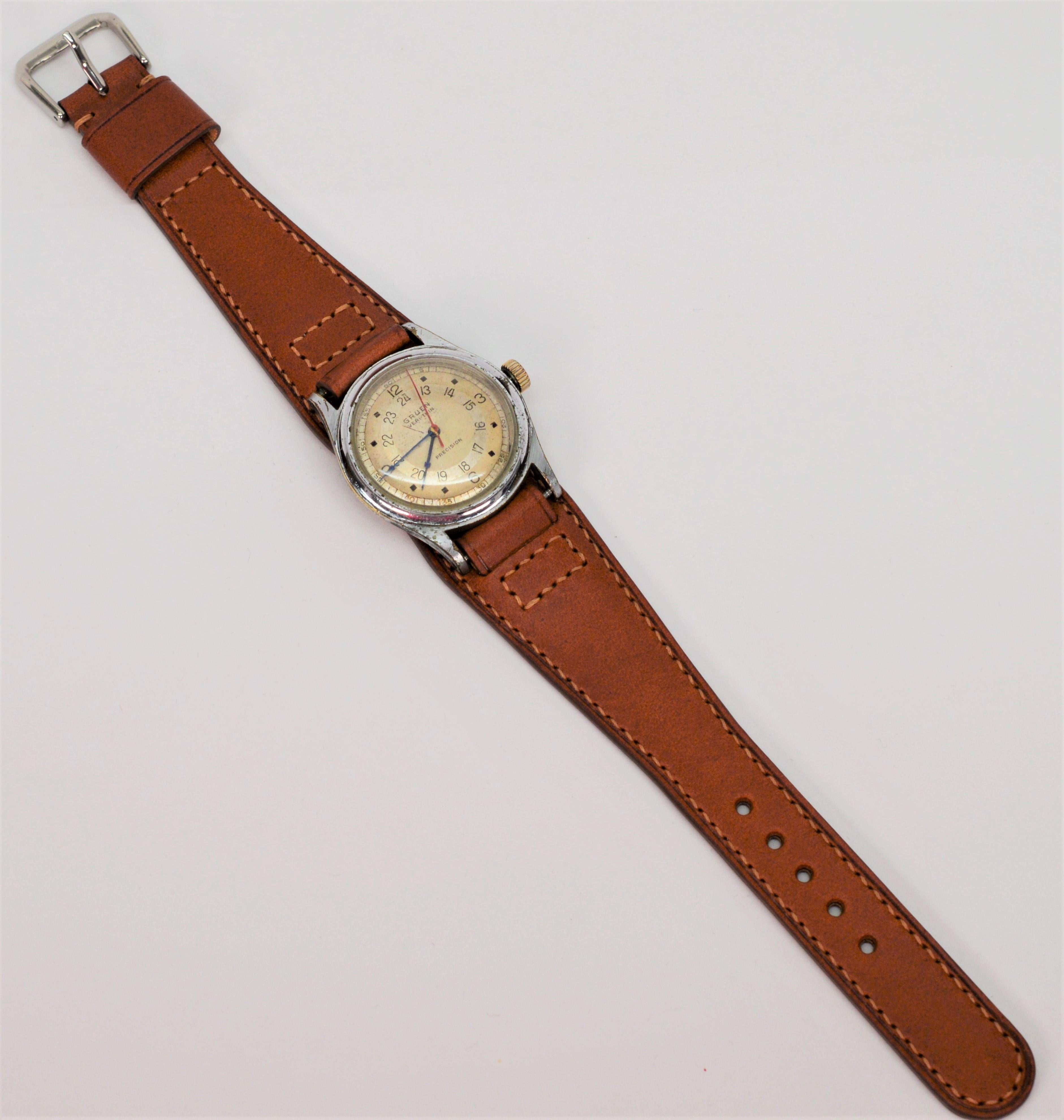 Gruen 420SS Veri Thin Pan American Wrist Watch  In Fair Condition For Sale In Mount Kisco, NY