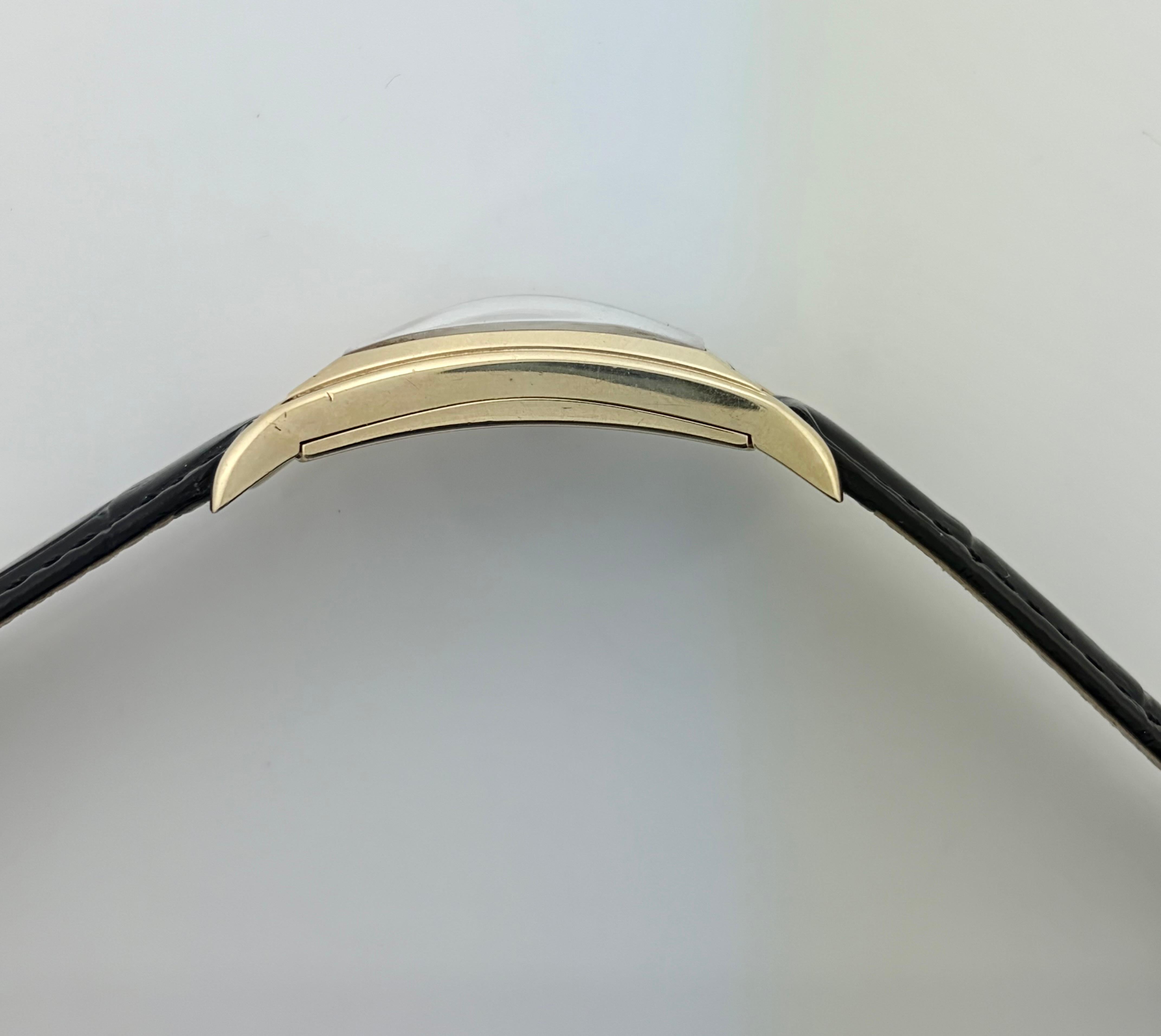 Orologio da polso di precisione Gruen in oro massiccio 14 carati, circa anni '40 - 20 x 47 mm in vendita 3