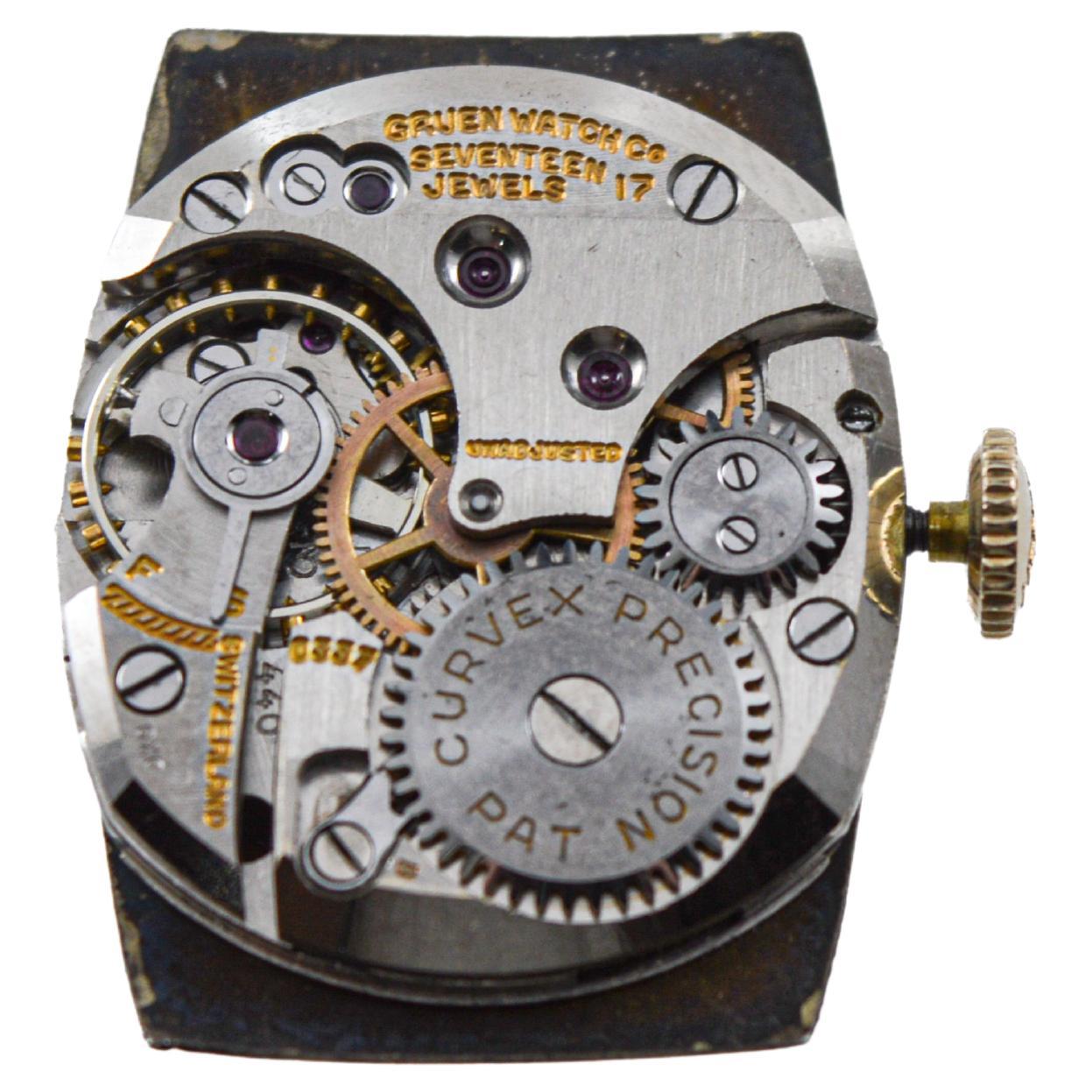 Gruen Gold gefüllt Art Deco Curvex Stil Uhr mit Original-Zifferblatt circa 1940's im Angebot 7