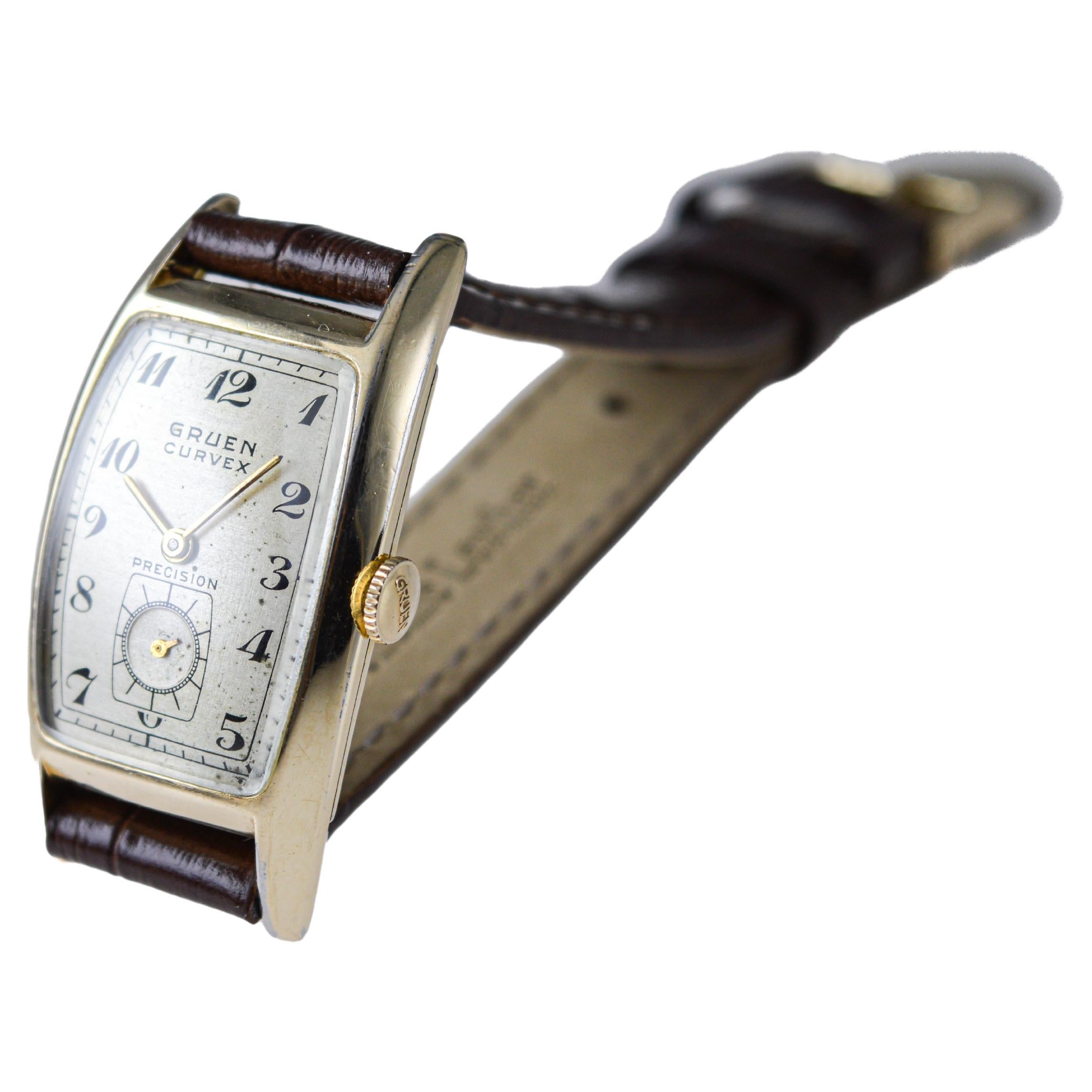Gruen Gold Filled Art Deco Curvex Style Watch with Original Dial circa 1940's For Sale 4