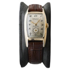 Gruen Gold gefüllt Art Deco Curvex Stil Uhr mit Original-Zifferblatt circa 1940's