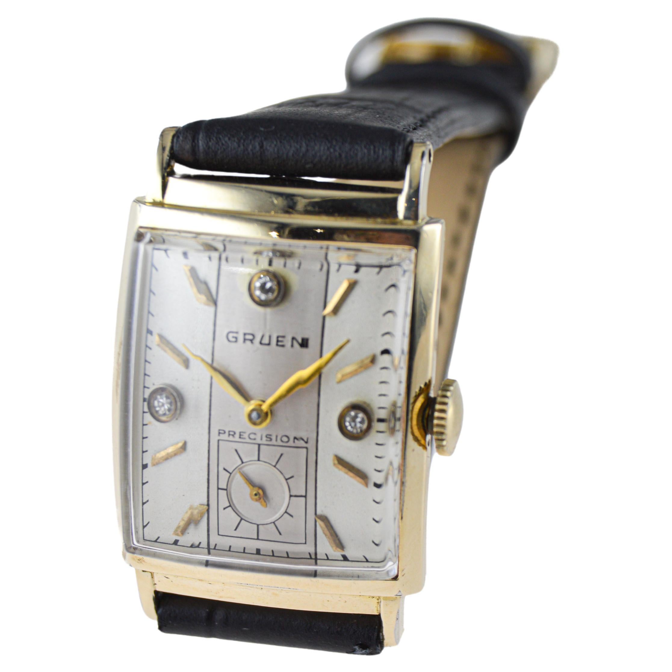 Gruen Gold Filled Art Deco Curvex Watch with Diamond Dial 1940's For Sale 1