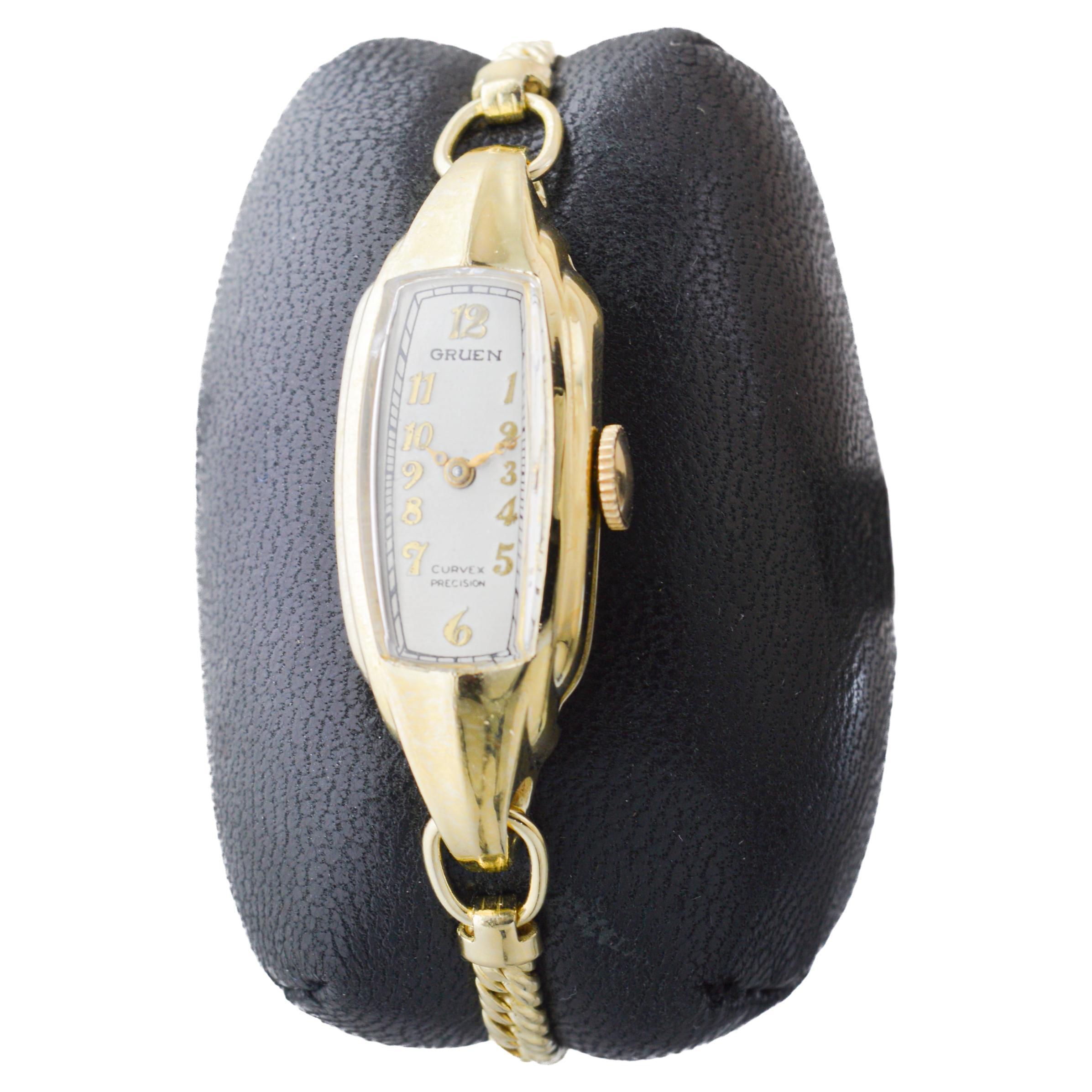 Gruen Gold Filled Art Deco Ladies Curvex with Original Period Bracelet 1937 For Sale 1