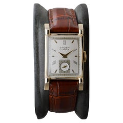 Gruen Goldgefüllte Uhr im Art-Déco-Tankstil mit seltenem Original-Zifferblatt 1940er Jahre